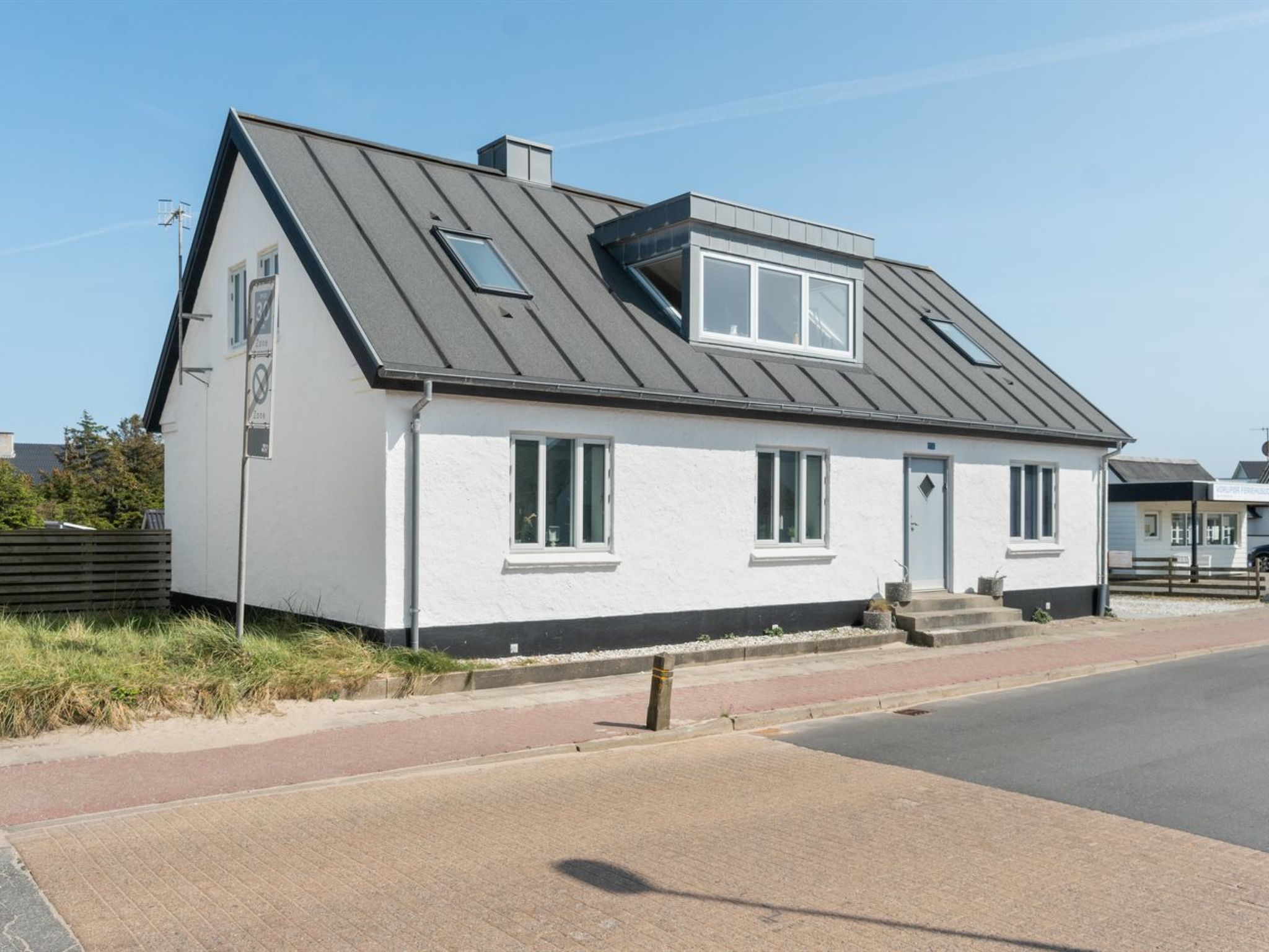 "Thilla" - 100m from the sea - Buiten