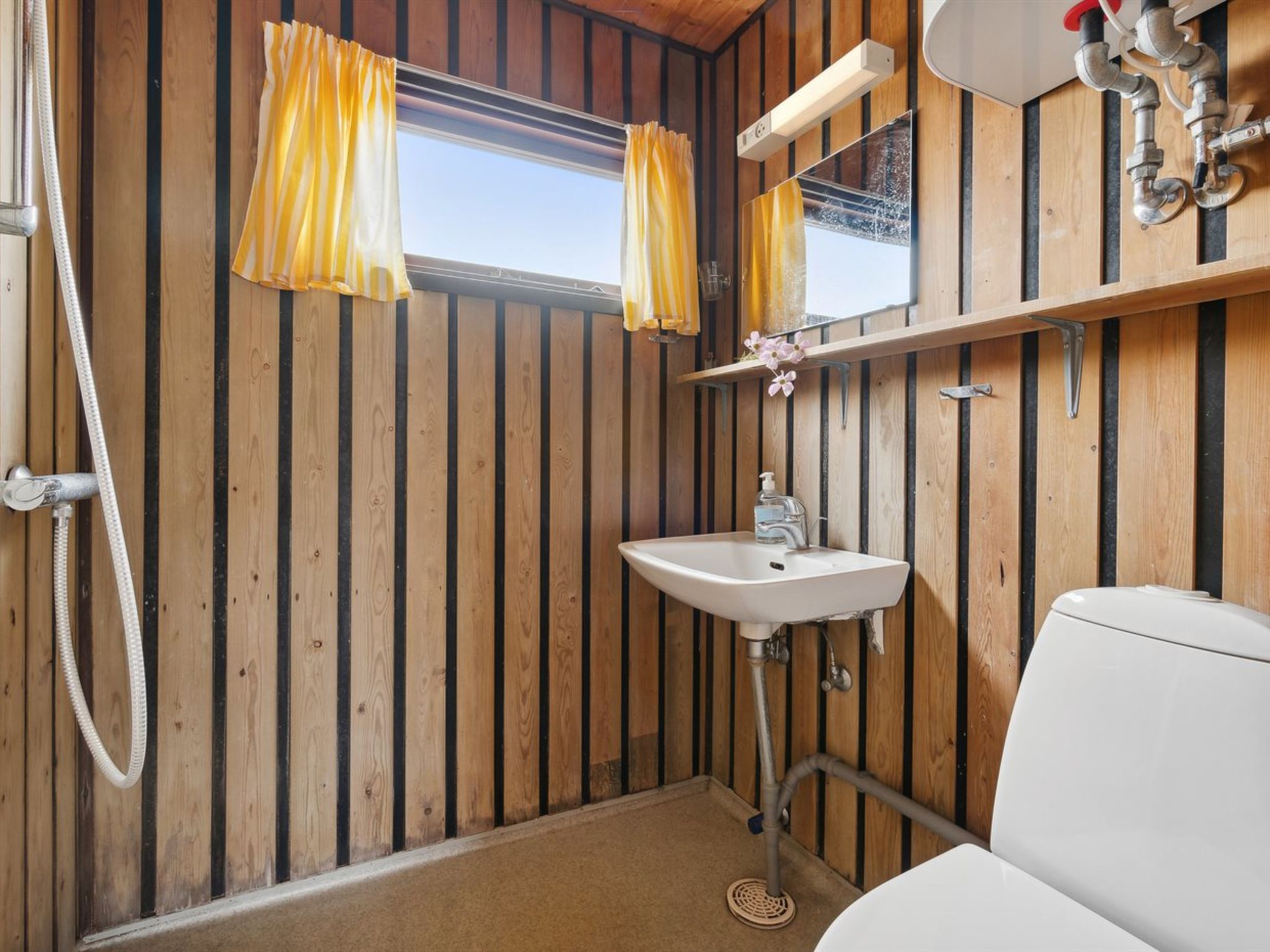 "Sulo" - 1.4km from the sea - Binnen