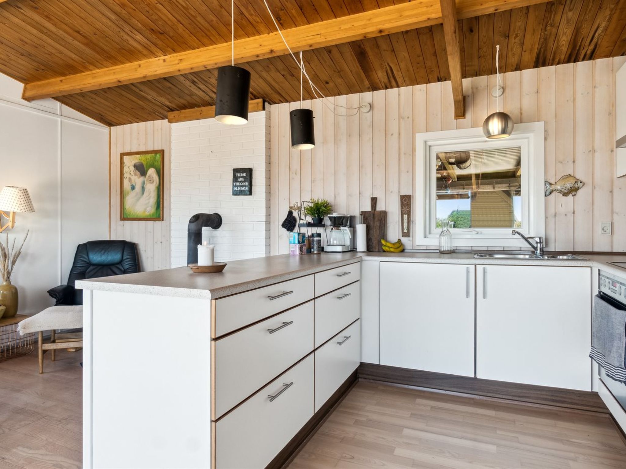 "Satu" - 500m from the sea-Inside