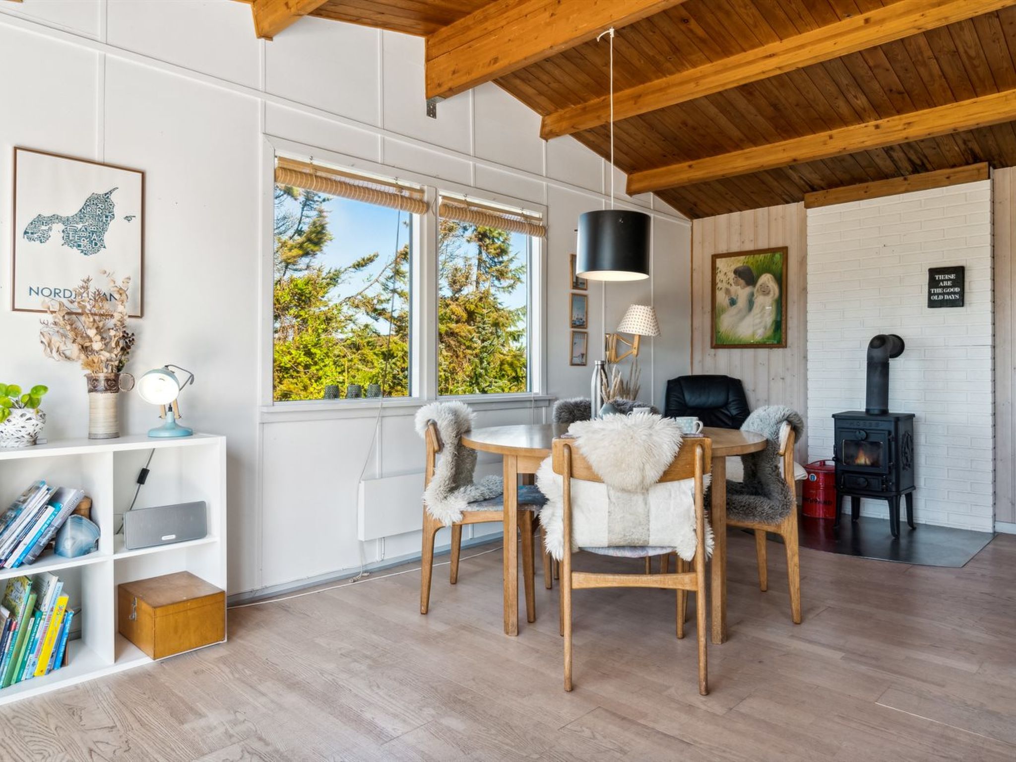 "Satu" - 500m from the sea-Inside