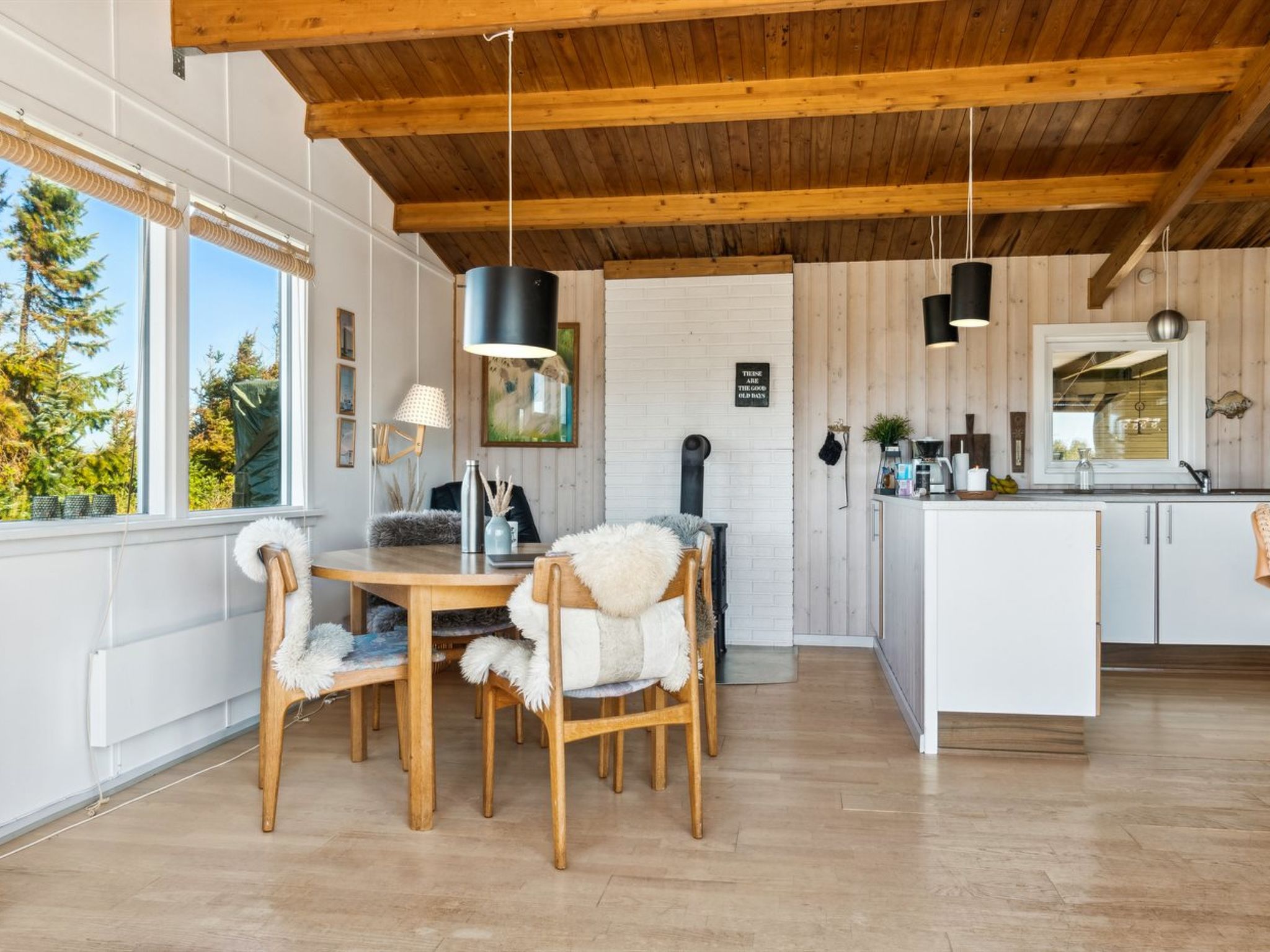 "Satu" - 500m from the sea-Inside
