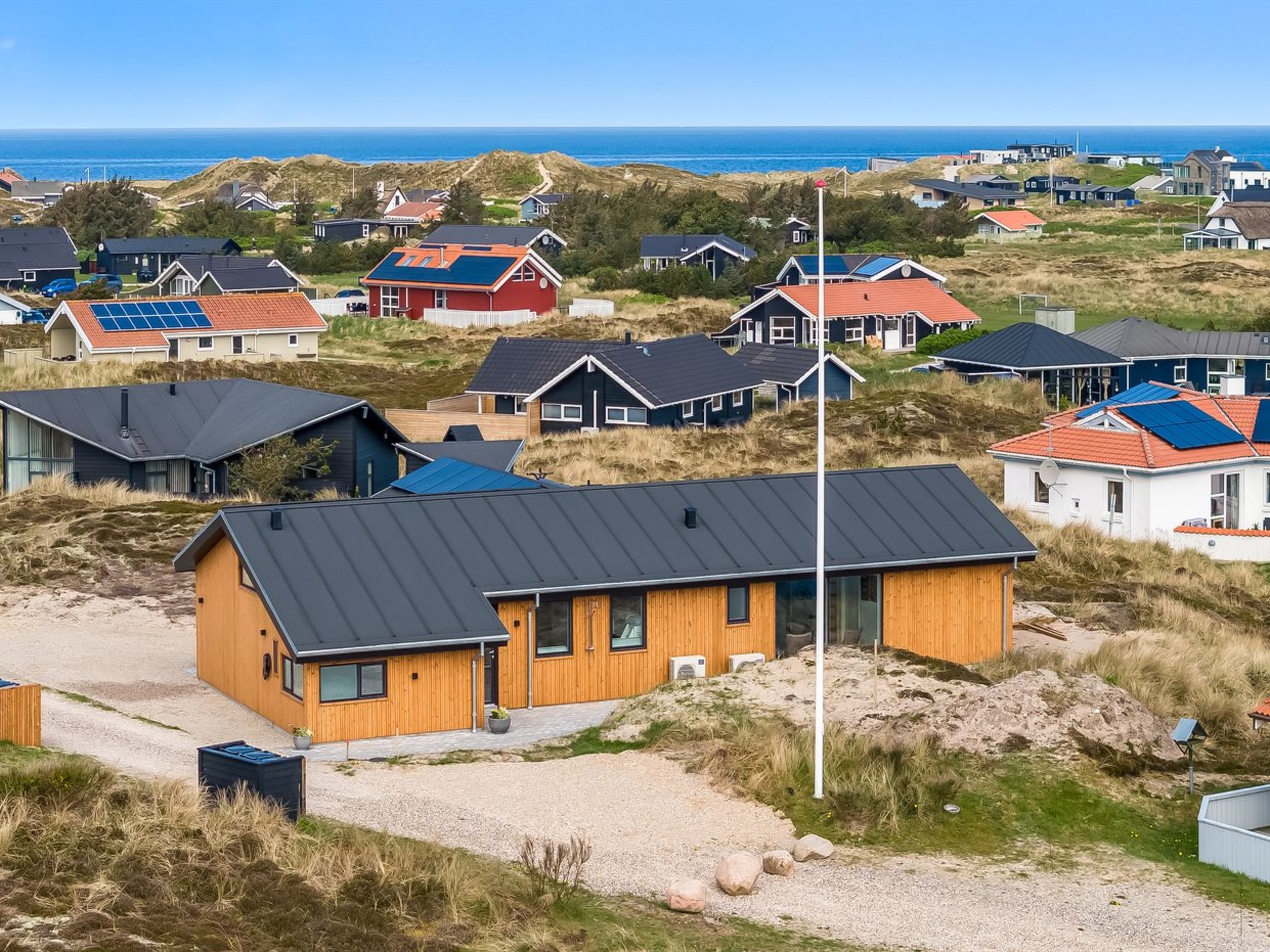 "Helga" - 650m from the sea - Buiten