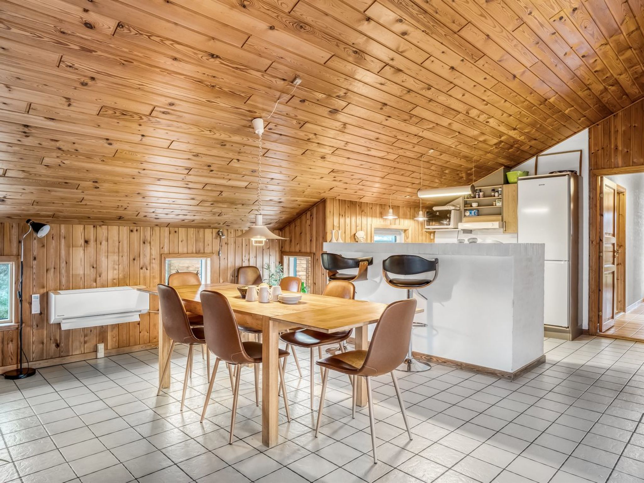"Annemone" - 600m from the sea-Binnen