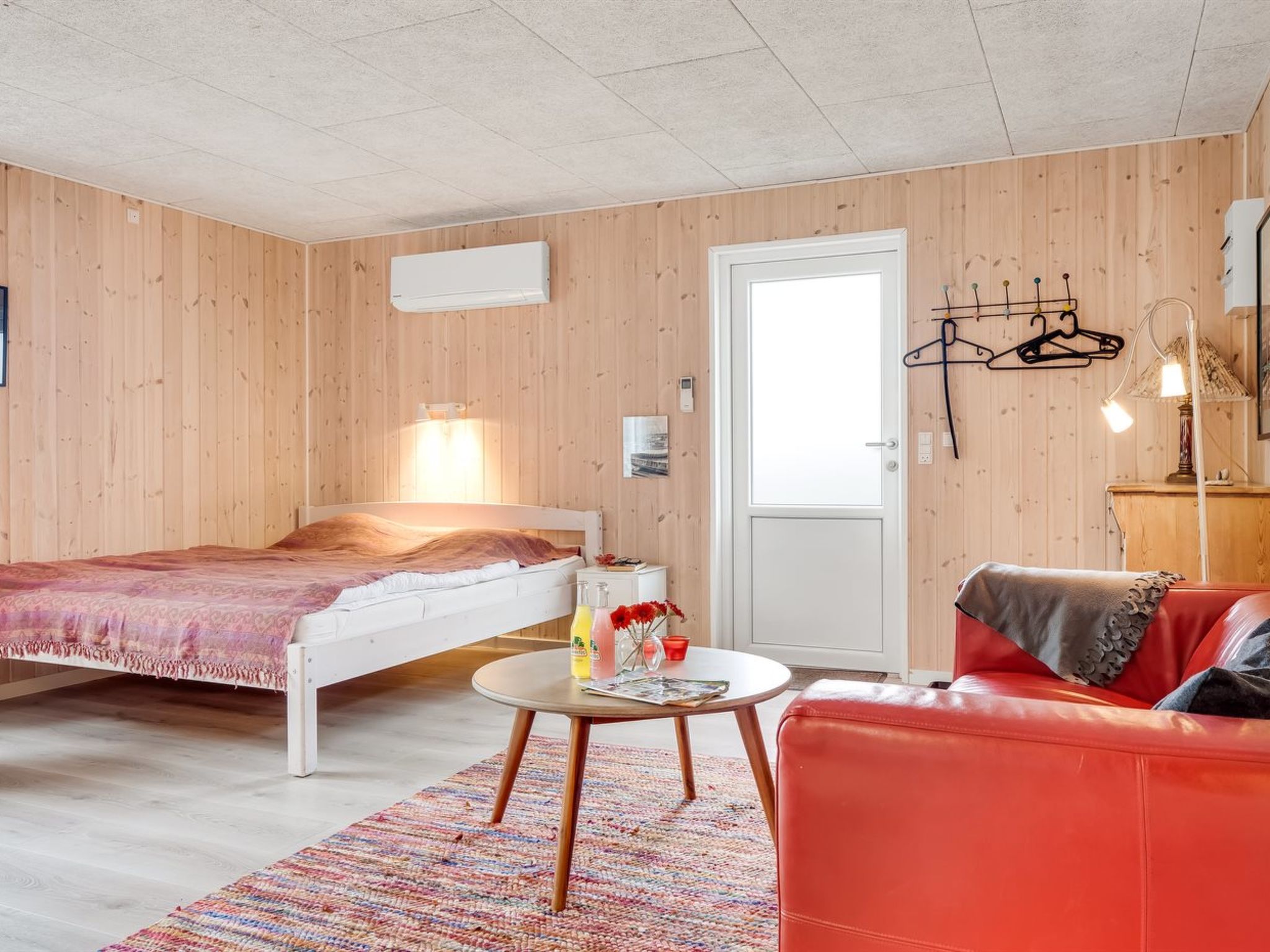 "Sylvana" - 75m from the sea-Binnen