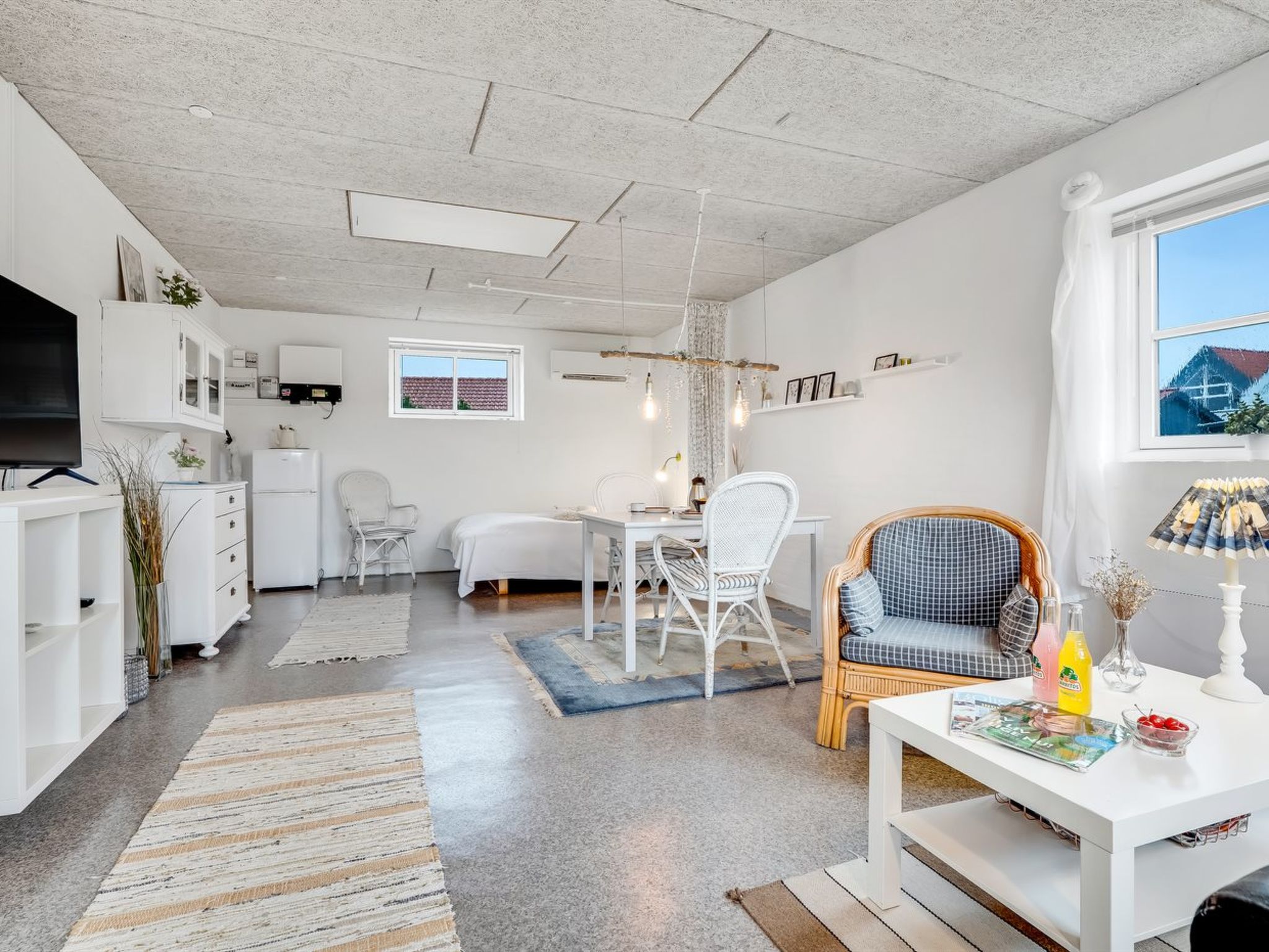 "Tekla" - 75m from the sea-Binnen