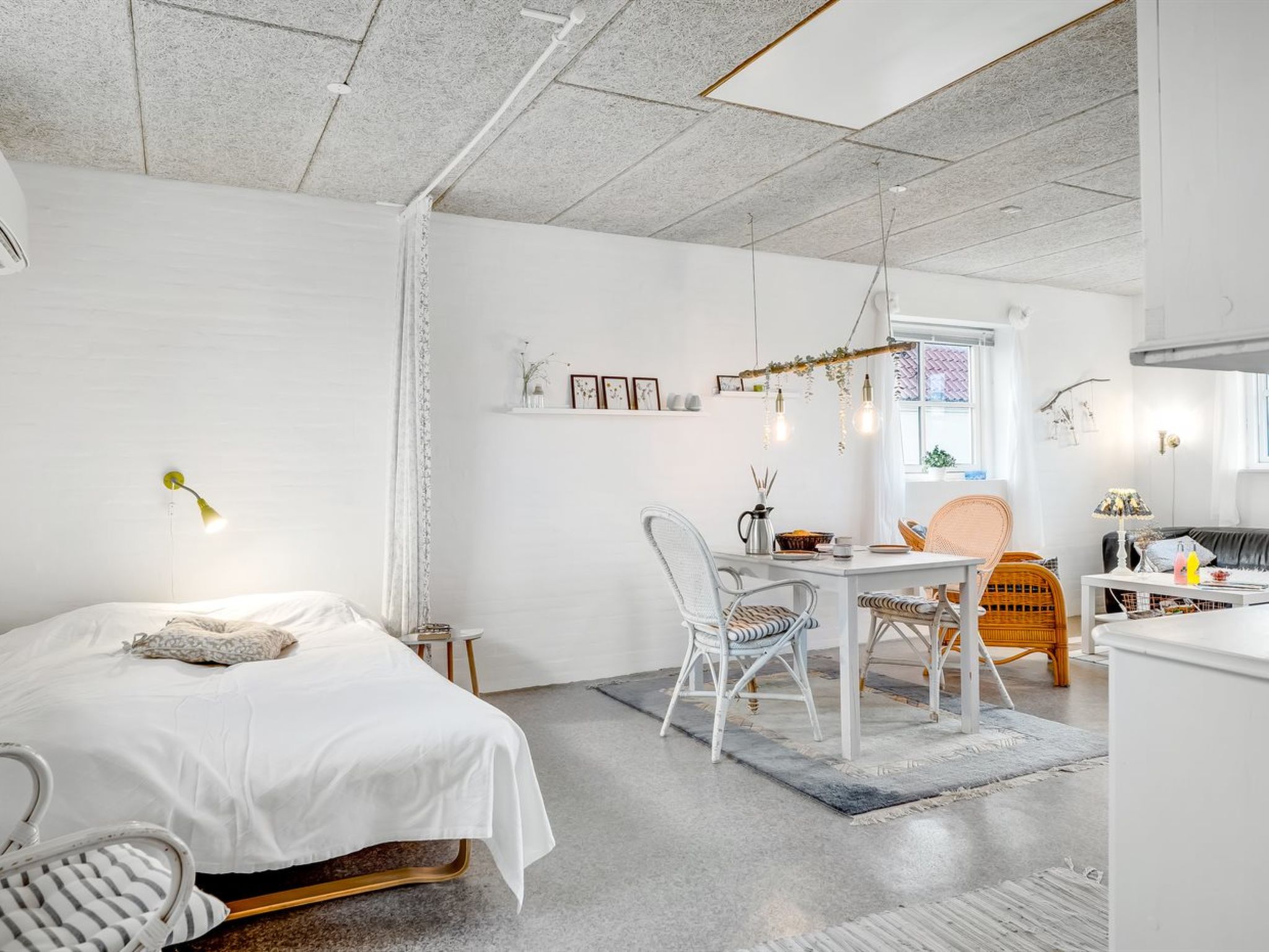 "Tekla" - 75m from the sea-Binnen