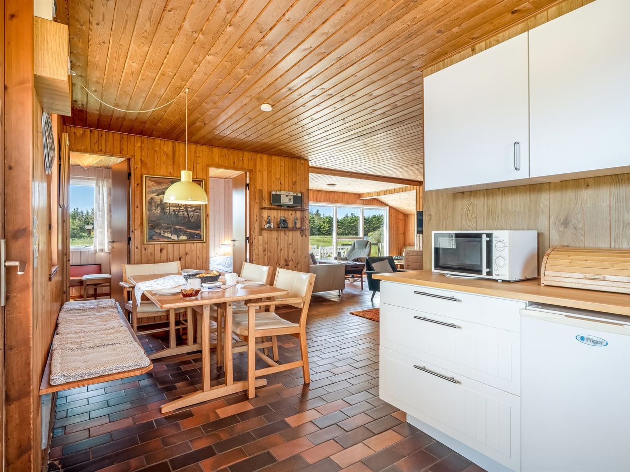 "Gunborg" - 800m from the sea - Binnen