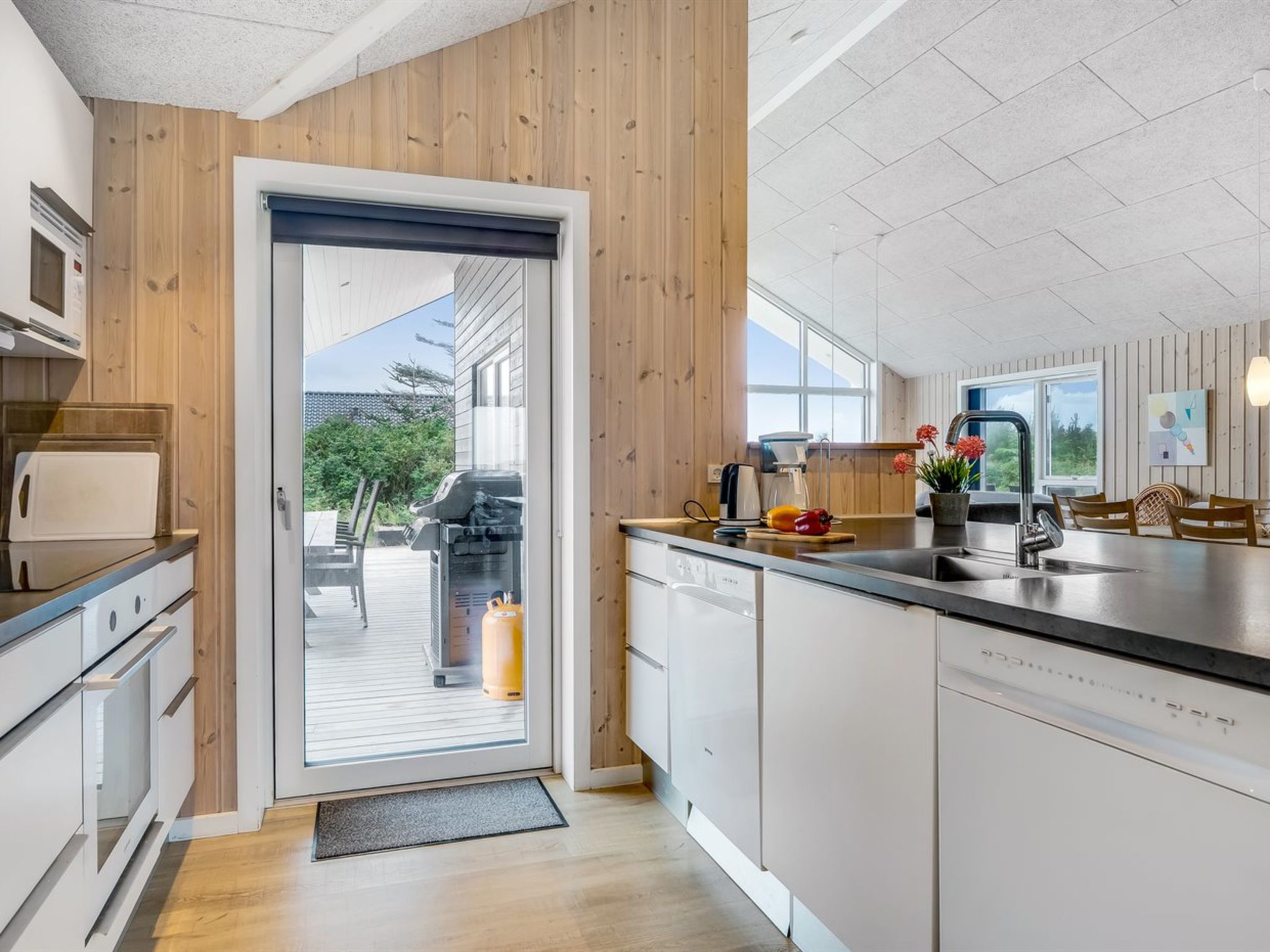 "Arsi" - 350m from the sea