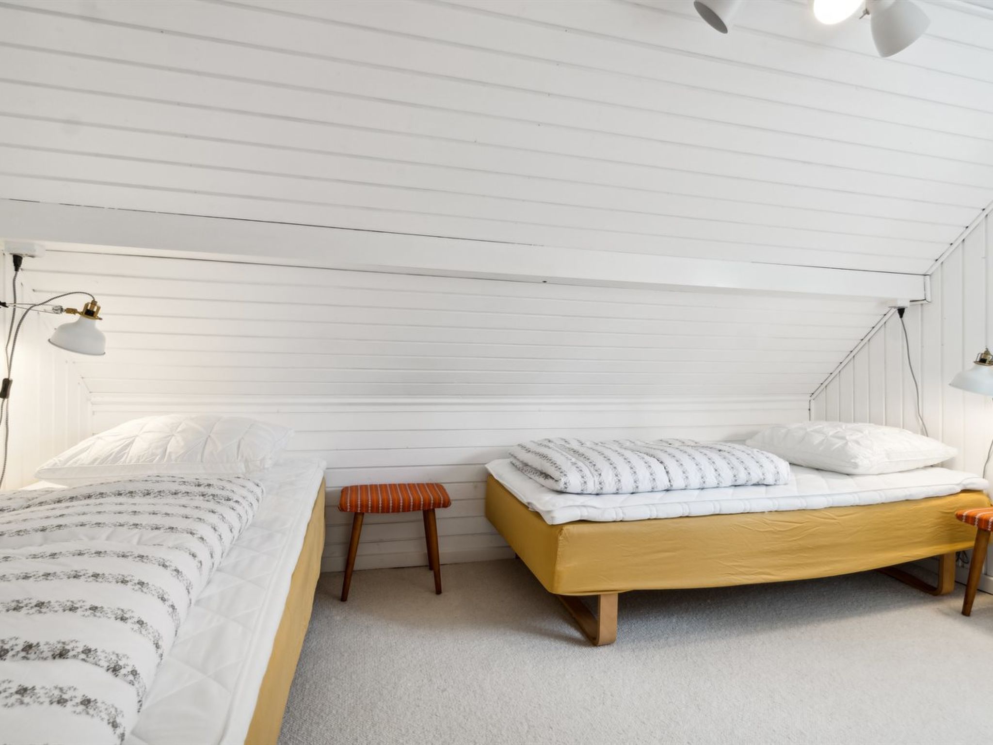 "Birtir" - 750m from the sea - Binnen