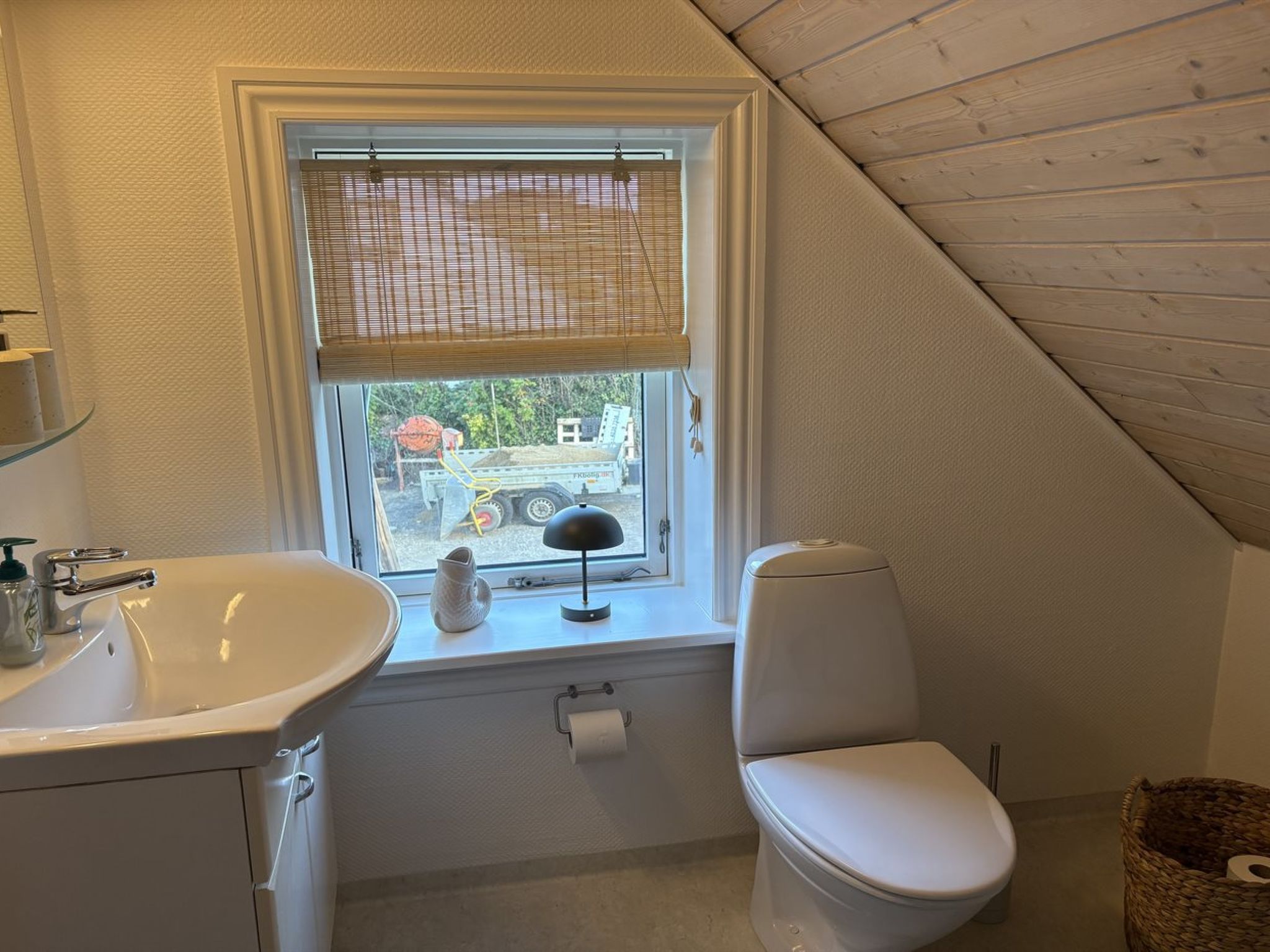 "Elida" - 400m from the sea-Binnen