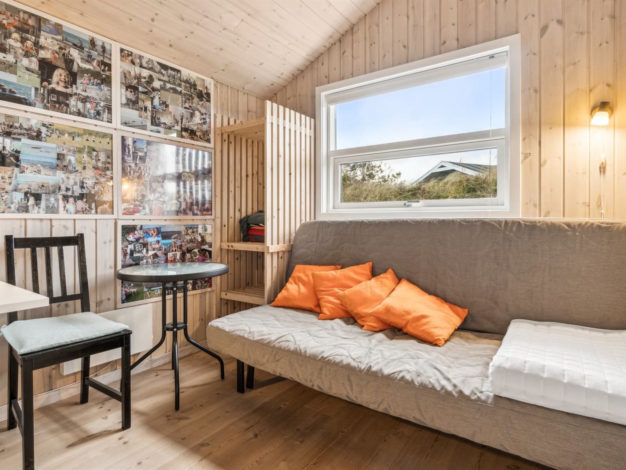 "Bruni" - 400m from the sea - Binnen