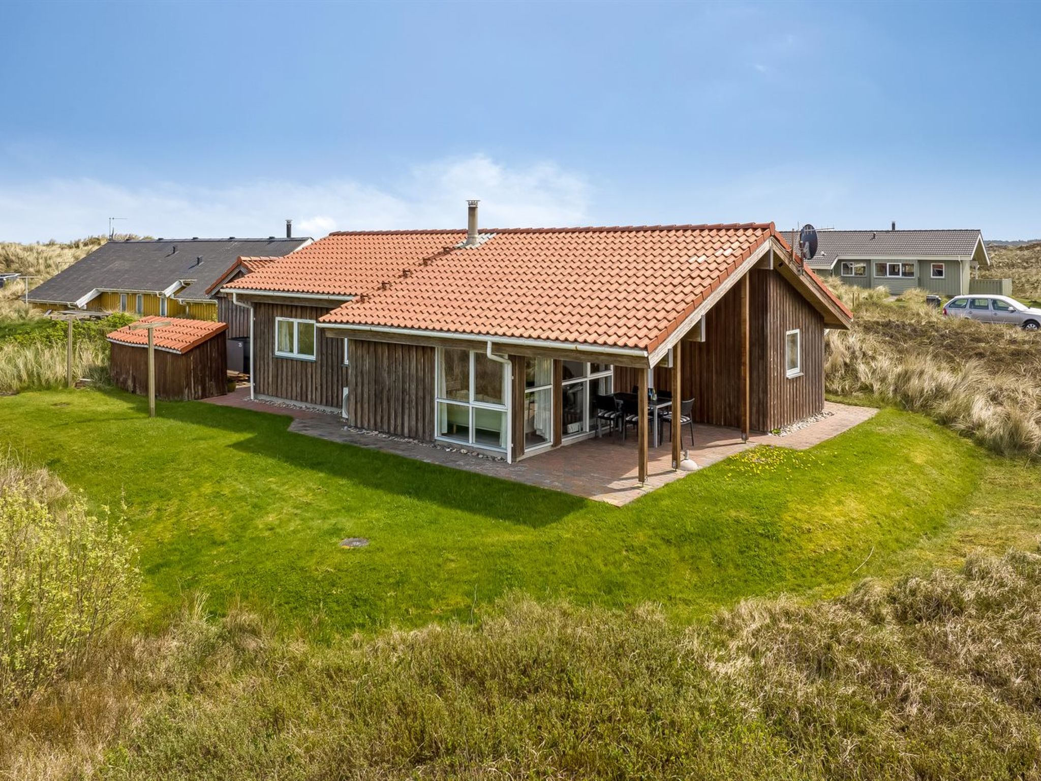 "Hughe" - 200m from the sea-Buiten