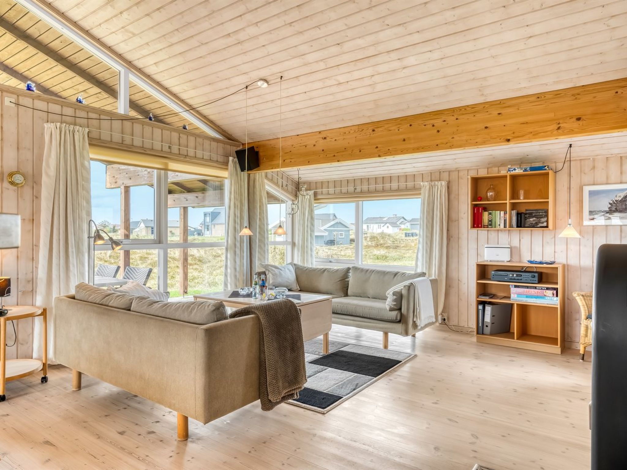 "Hughe" - 200m from the sea - Binnen