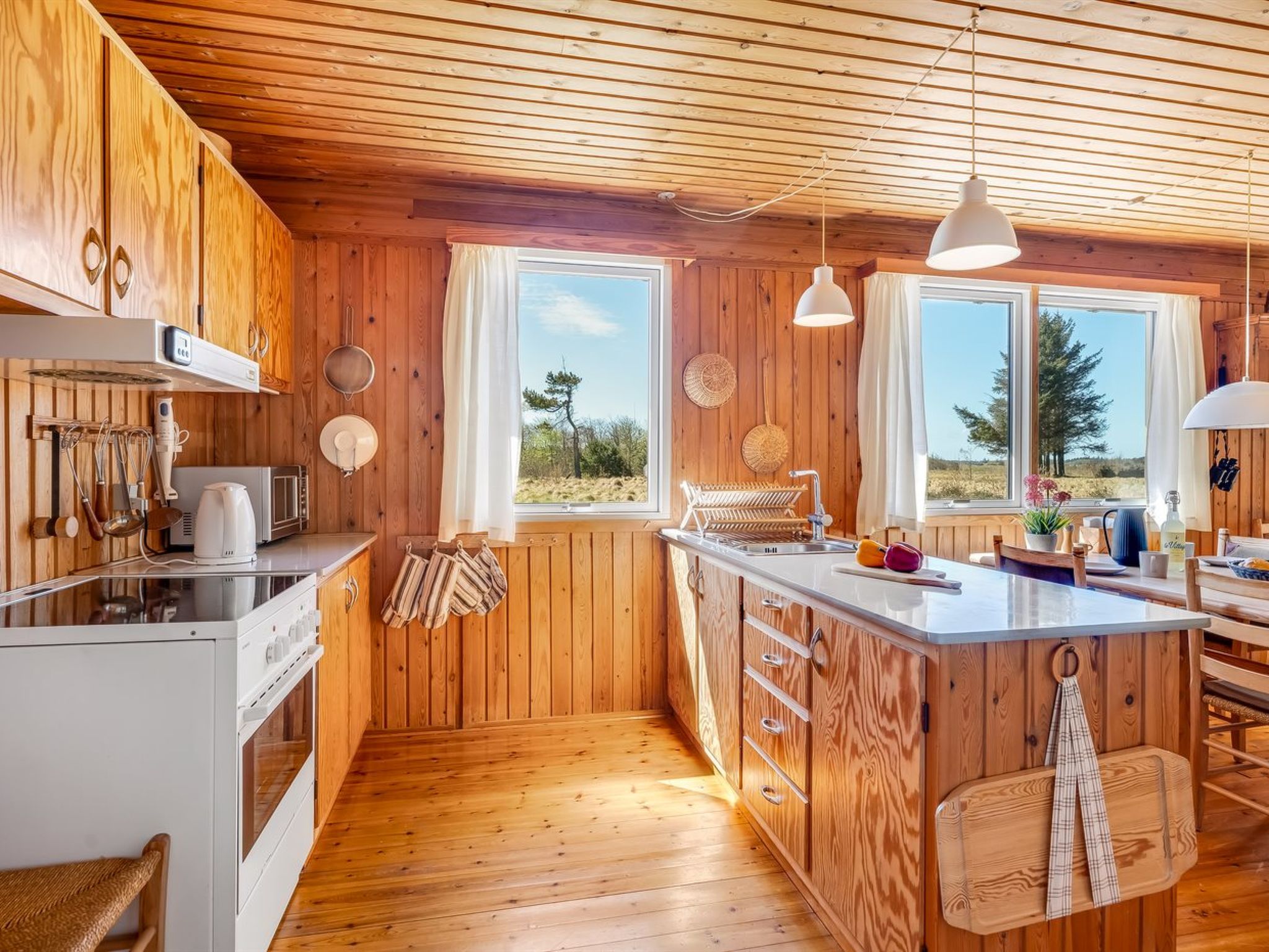 "Fatlinda" - 4km from the sea