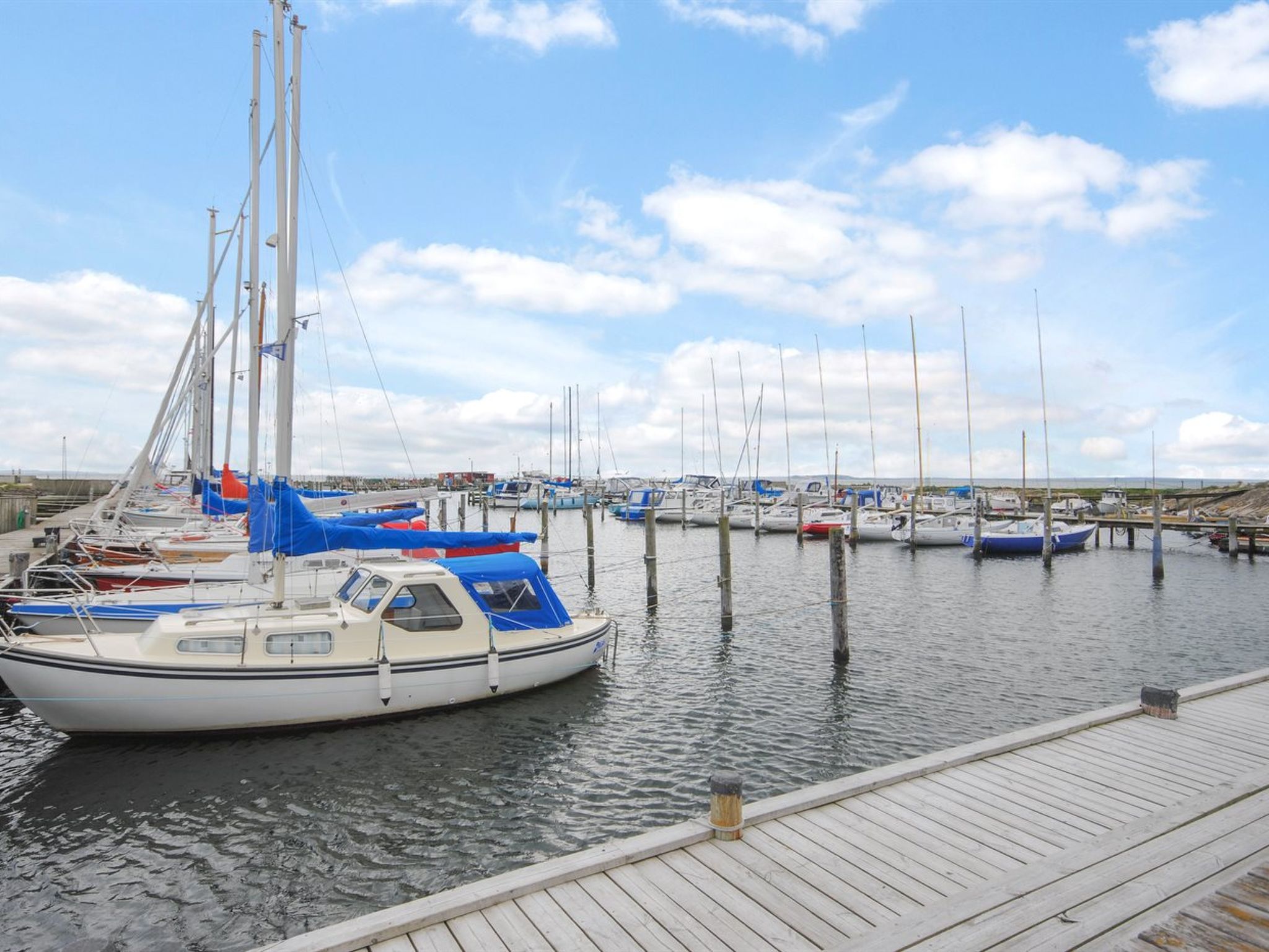 "Eisa" - 300m to the fjord-Buiten