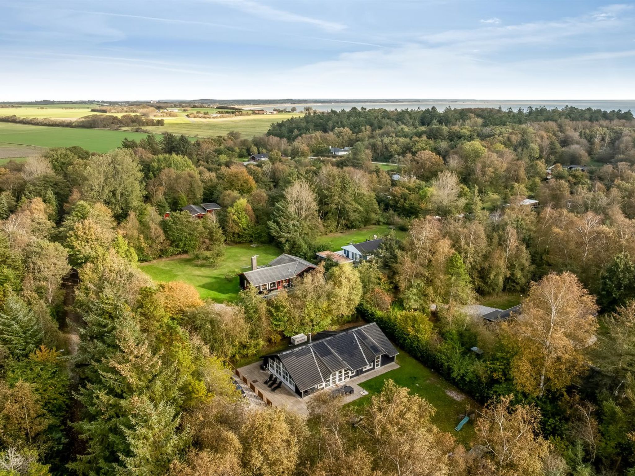 "Eisa" - 300m to the fjord-Buiten