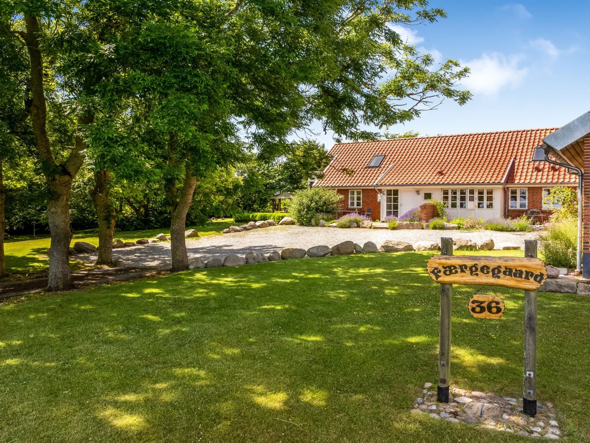 "Virve" - 100m to the fjord-Buiten