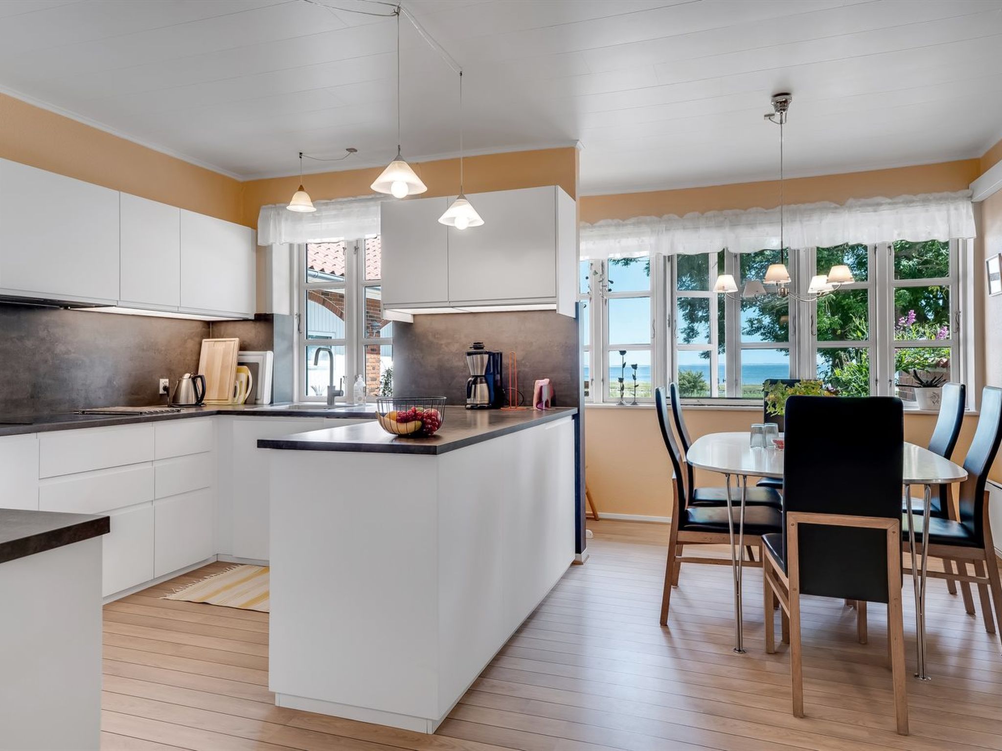 "Virve" - 100m to the fjord-Binnen