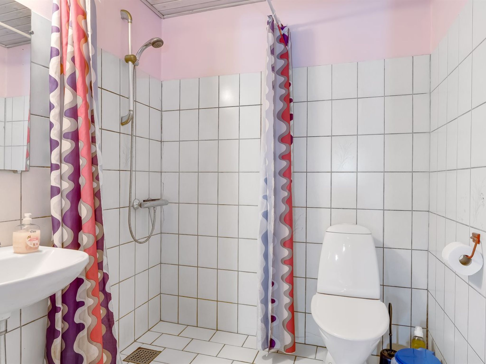 "Virve" - 100m to the fjord-Binnen