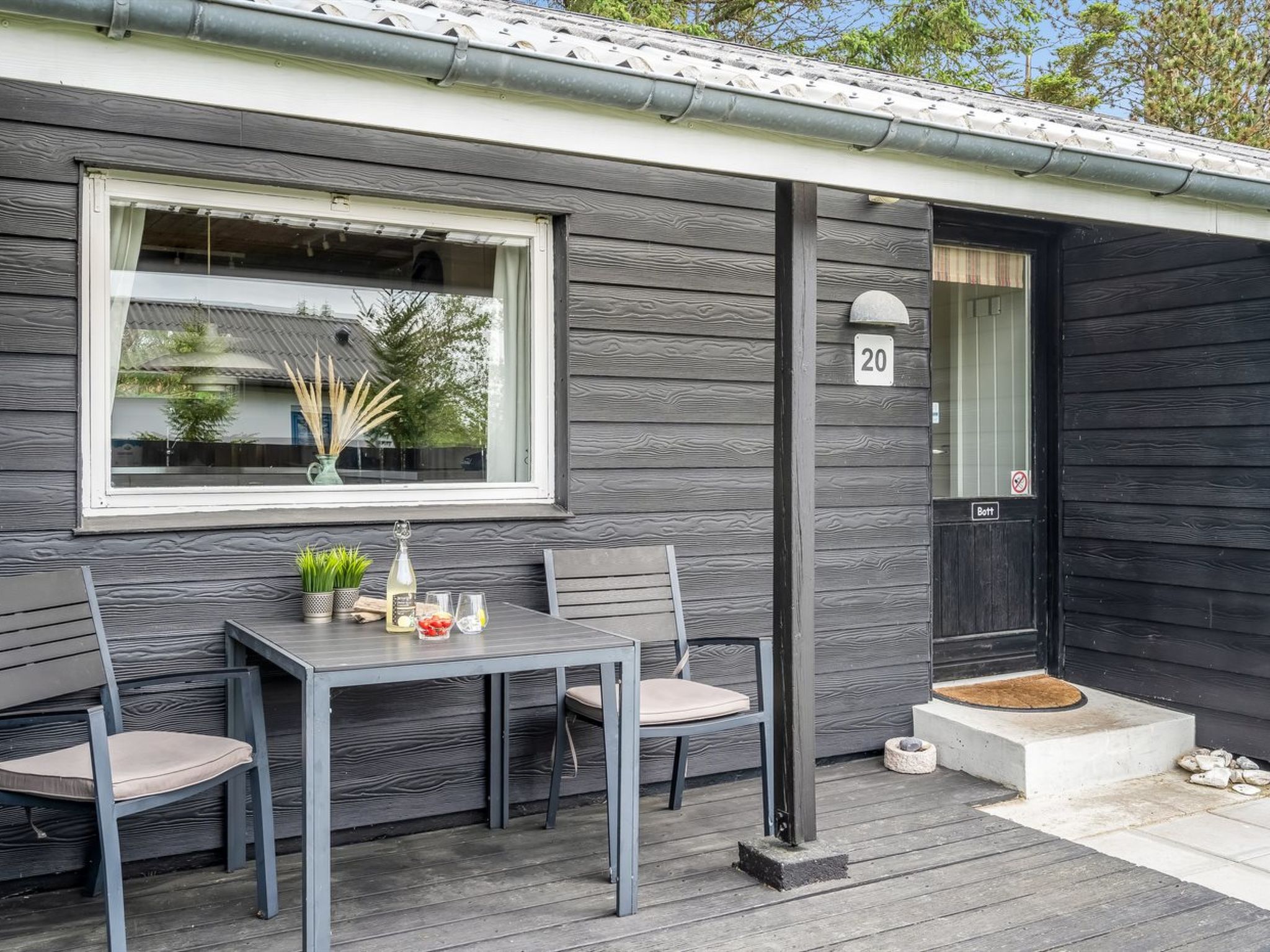 "Jukka" - 2km from the sea - Buiten