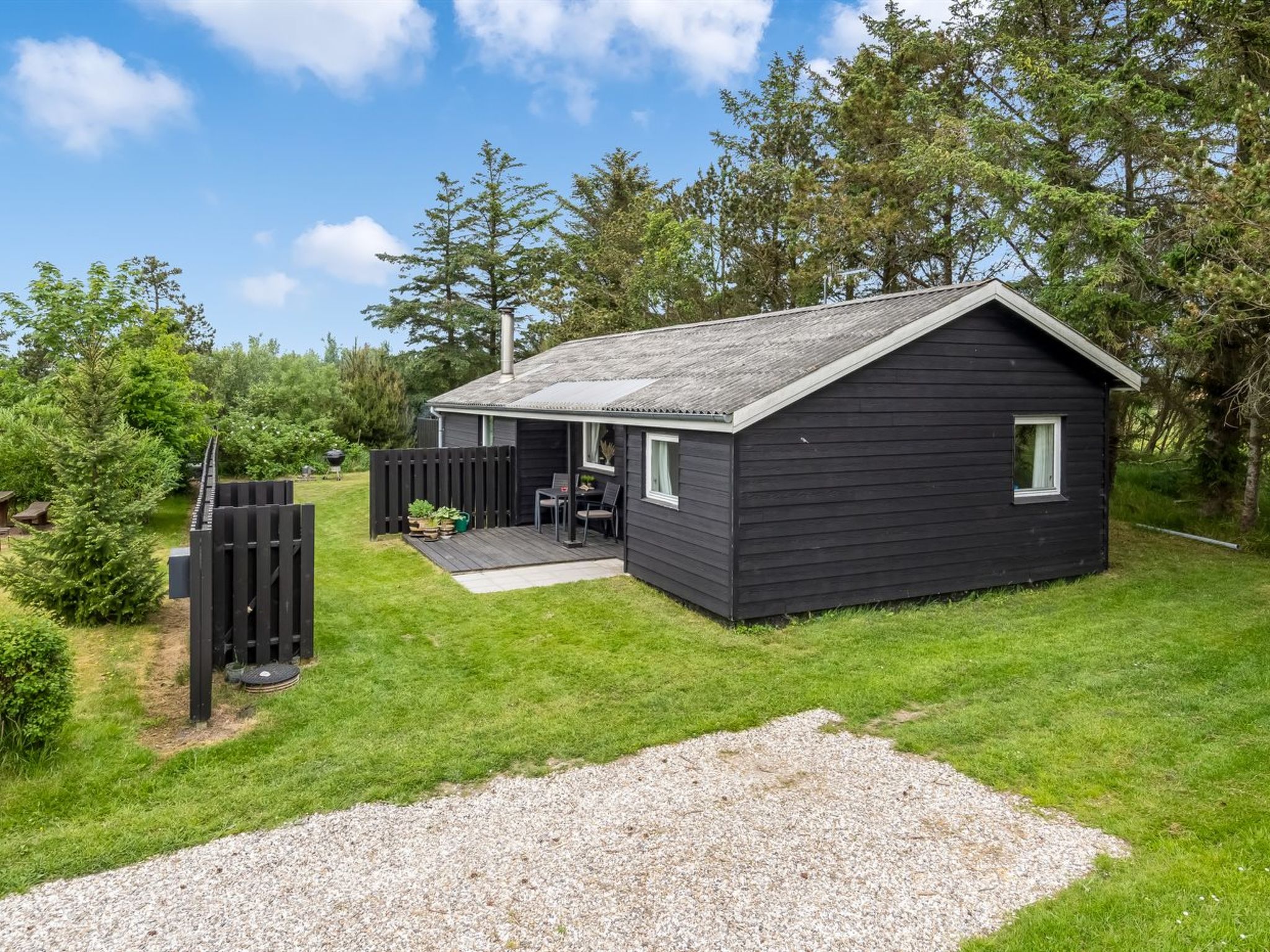 "Jukka" - 2km from the sea - Buiten