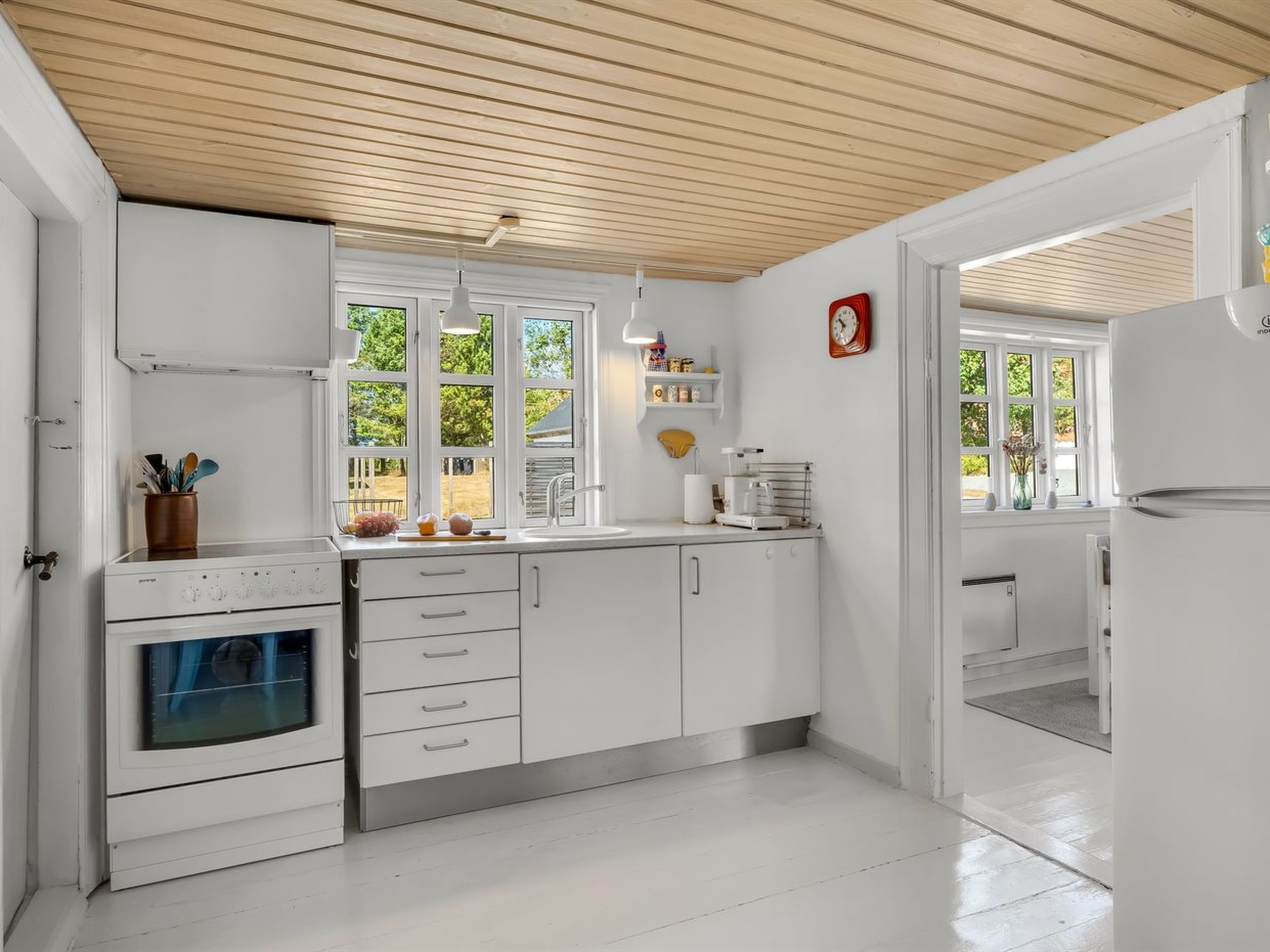 "Safir" - 1.7km from the sea - Binnen
