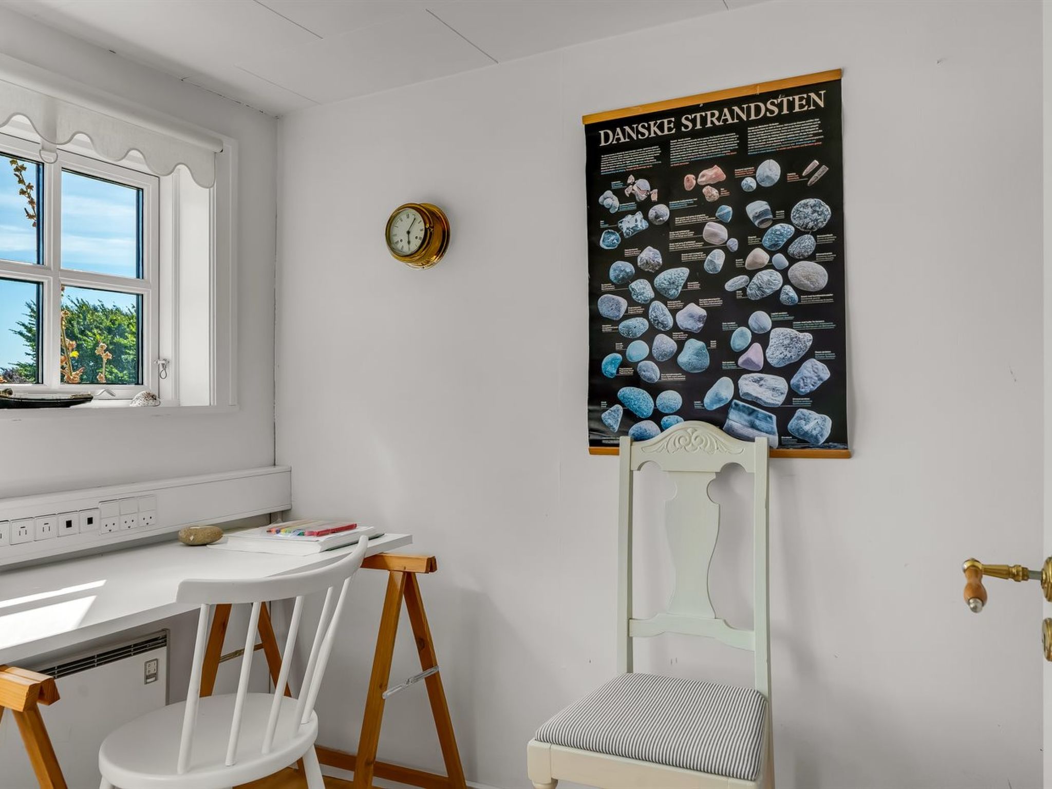 "Safir" - 1.7km from the sea - Binnen