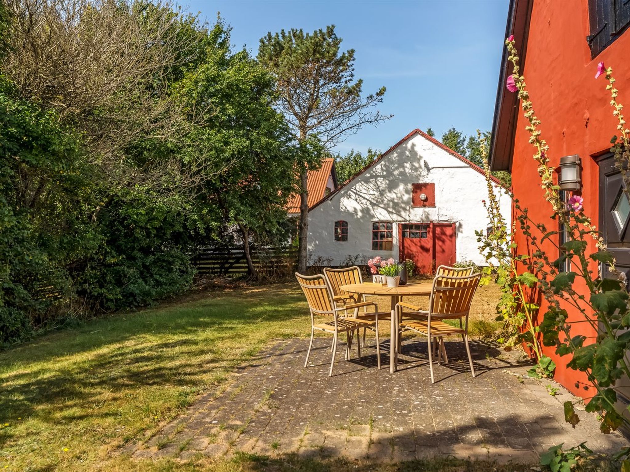 "Safir" - 1.7km from the sea - Buiten