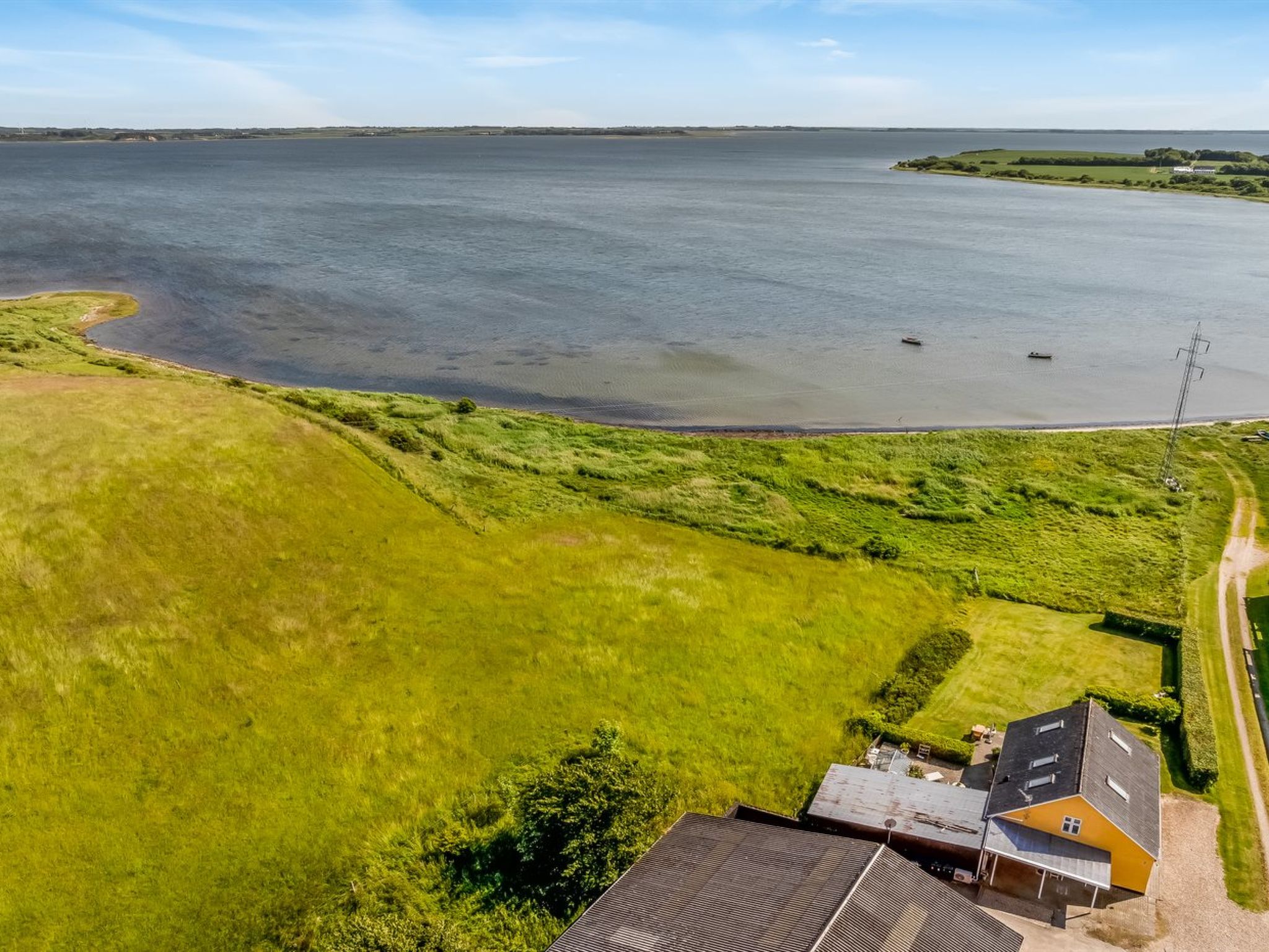 "Jurien" - 50m to the fjord