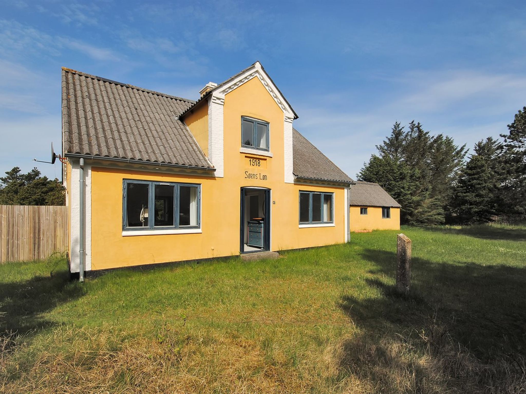 "Margrethe" - 1.1km from the sea - Buiten