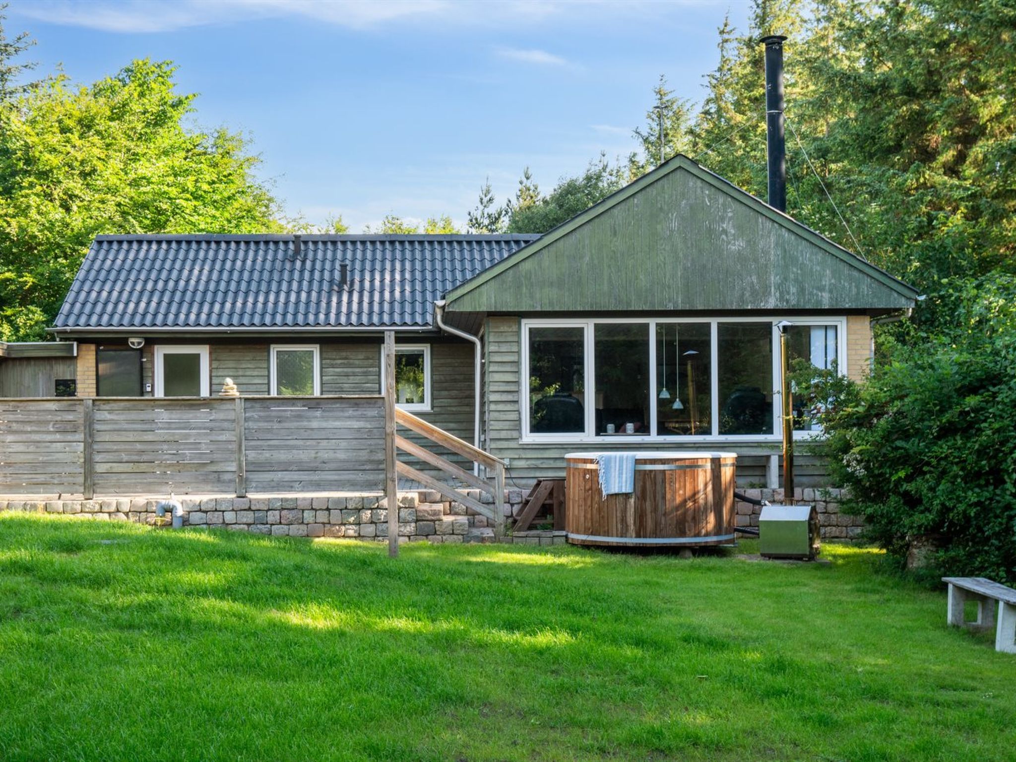 "Saila" - 700m to the fjord-Buiten