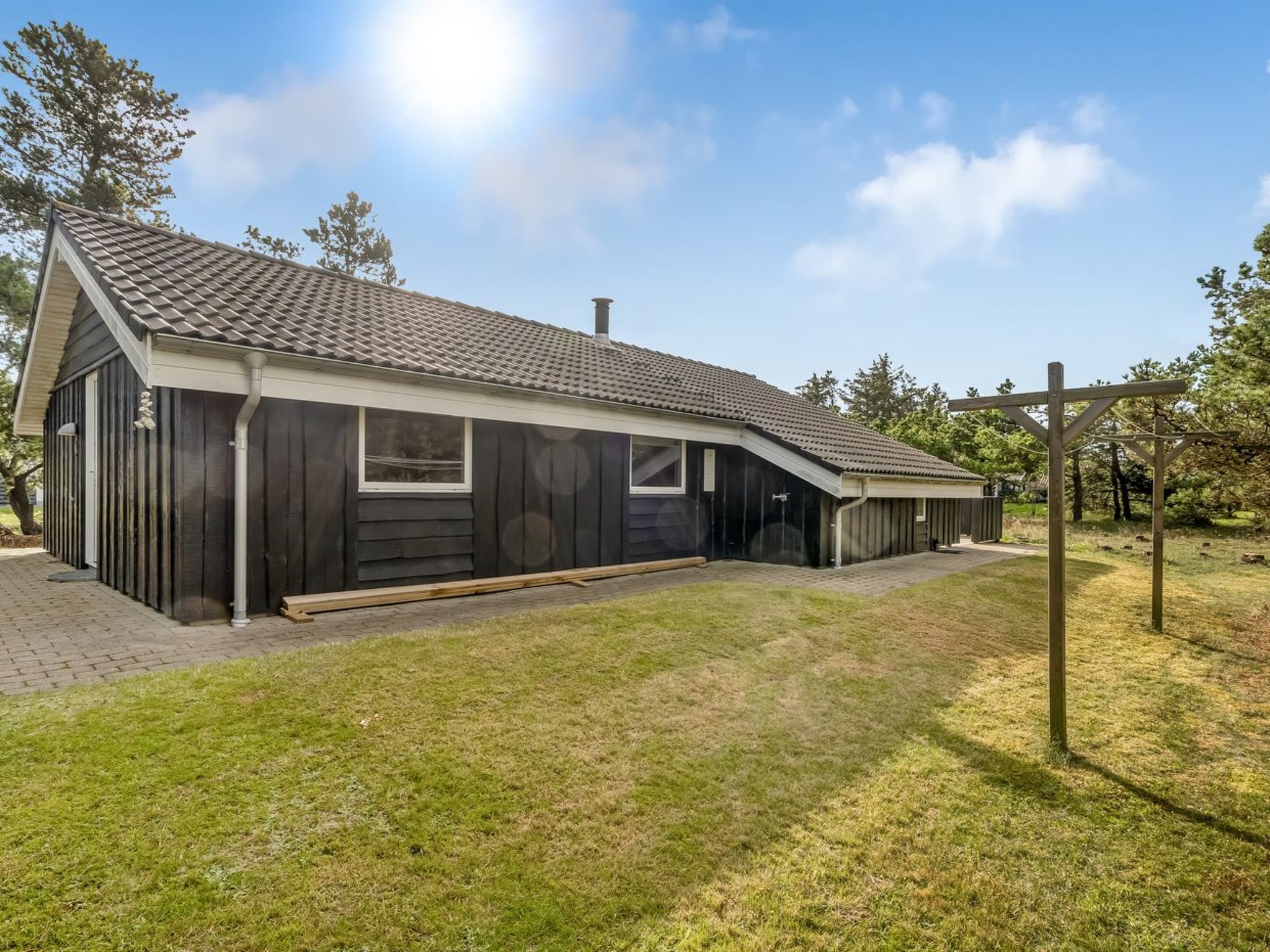 "Skrollan" - 200m to the fjord-Buiten