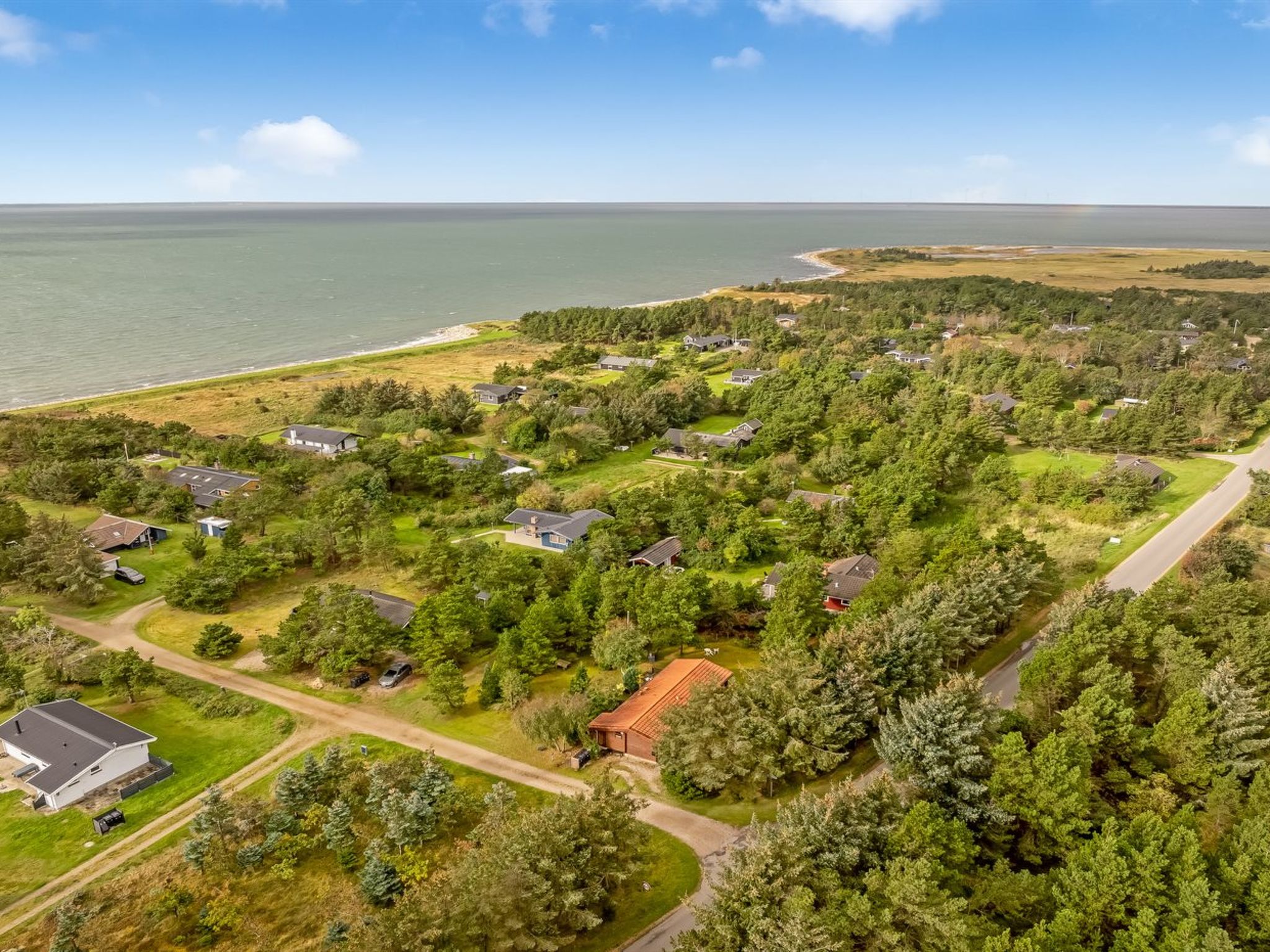 "Skrollan" - 200m to the fjord-Buiten