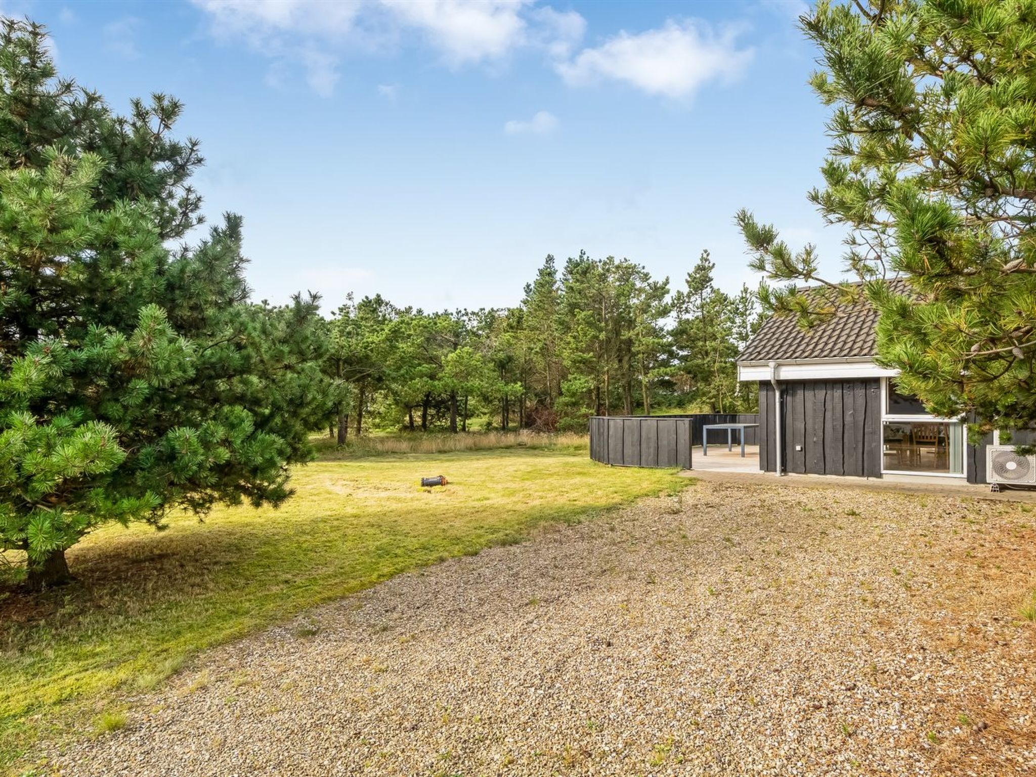"Skrollan" - 200m to the fjord - Buiten