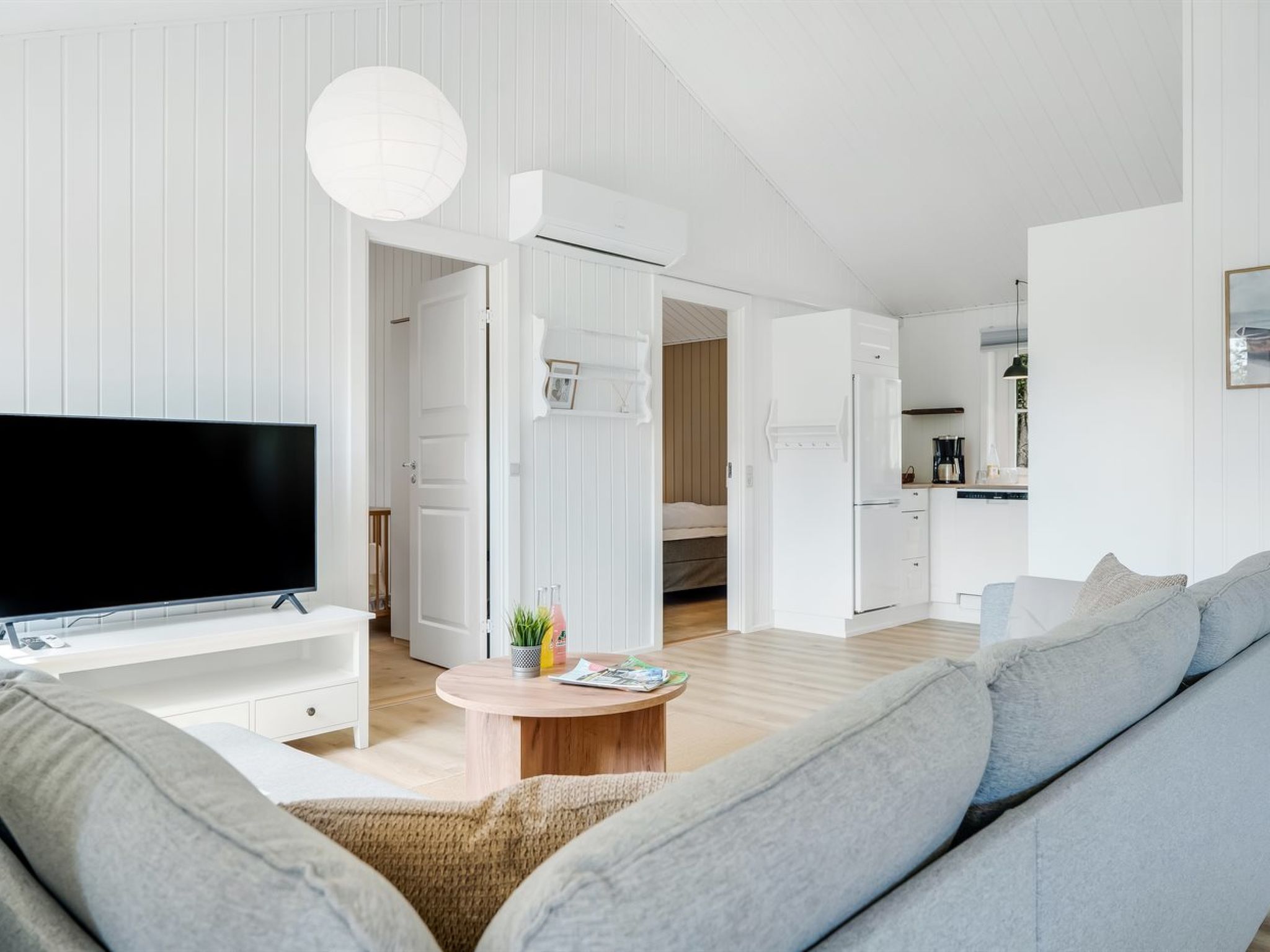 "Thorgny" - 350m to the fjord-Binnen