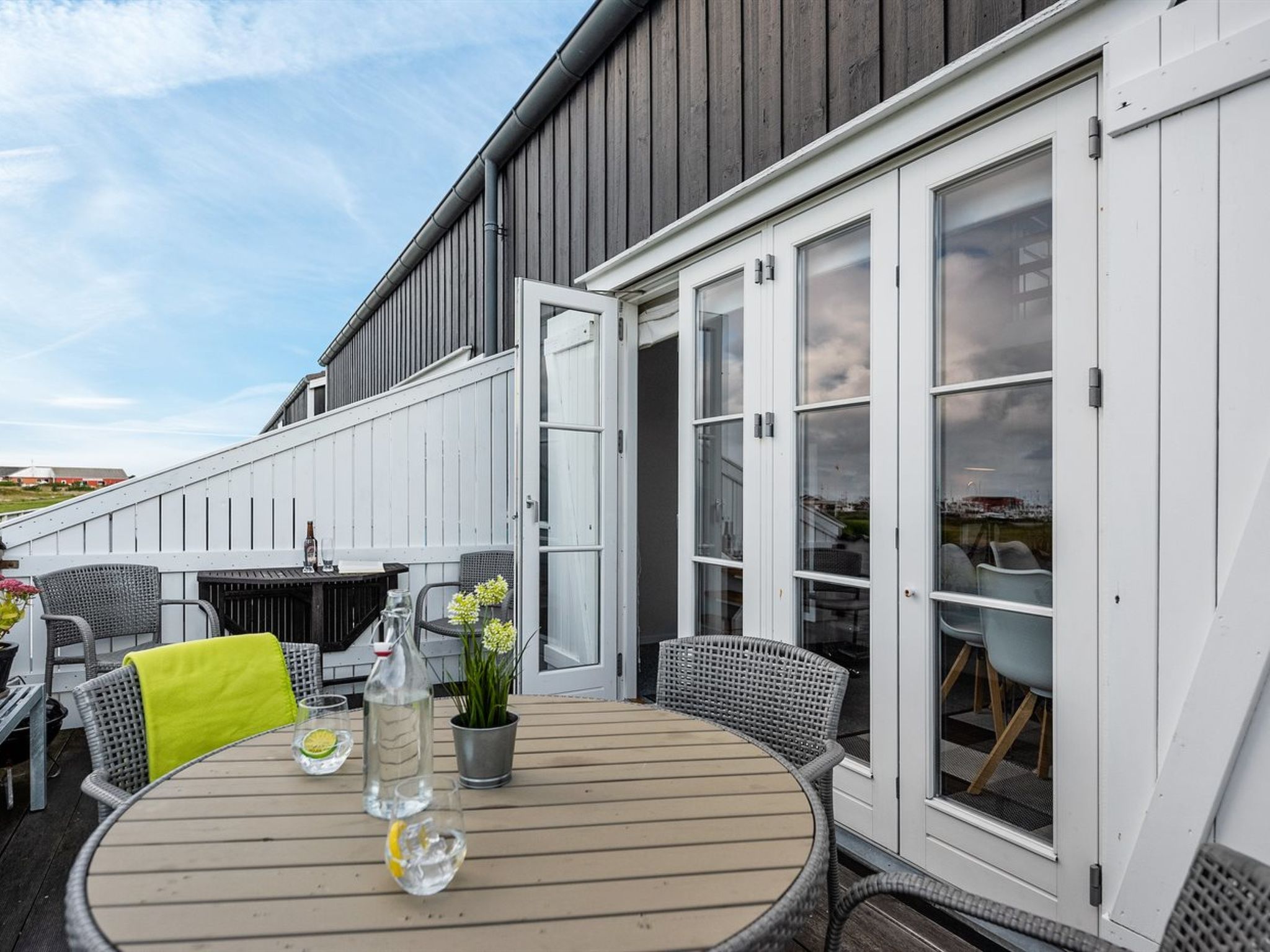 "Tofan" - 100m to the fjord — Terrace (3 of 41)