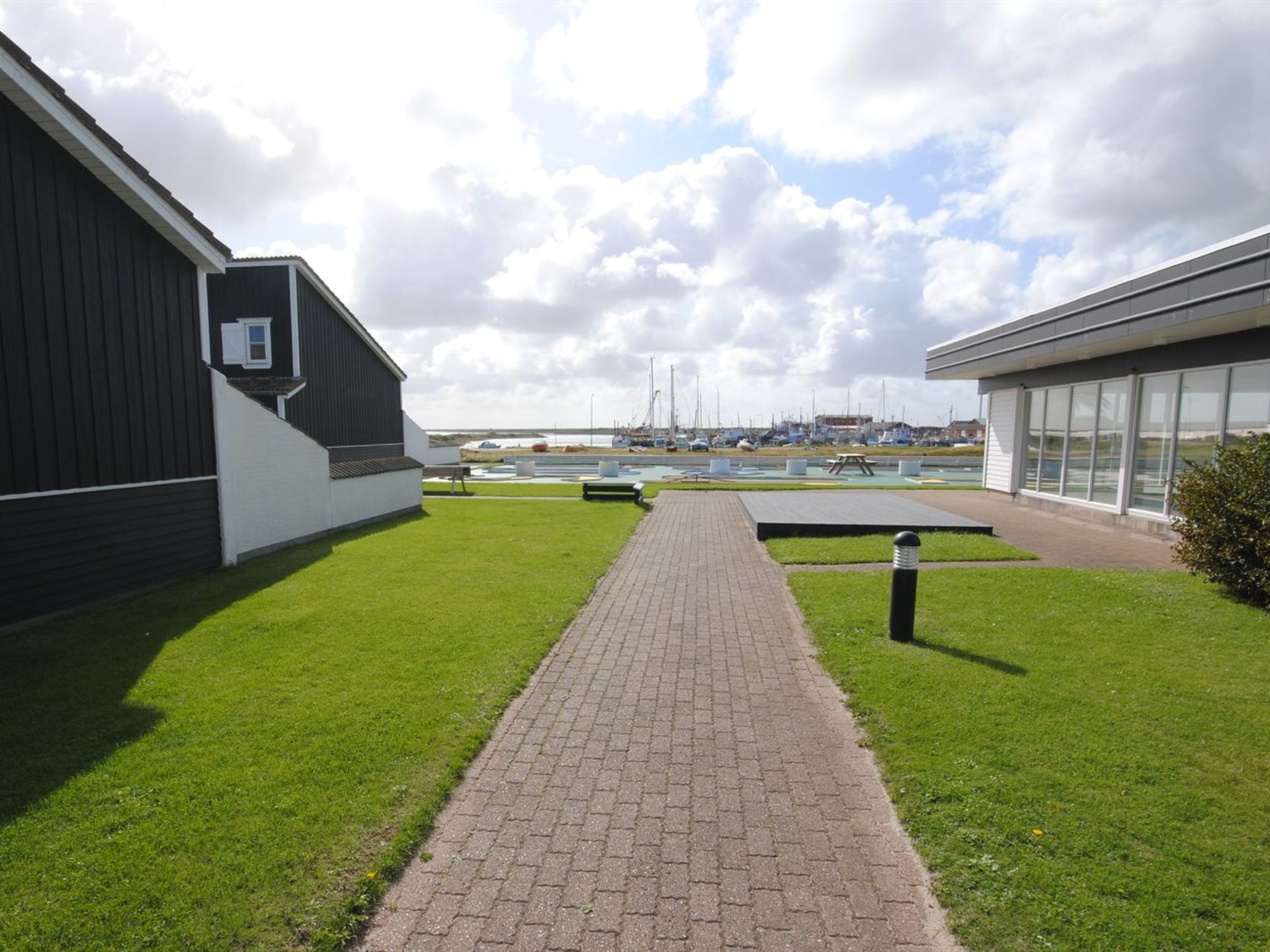 "Hermanda" - 100m to the fjord - Binnen
