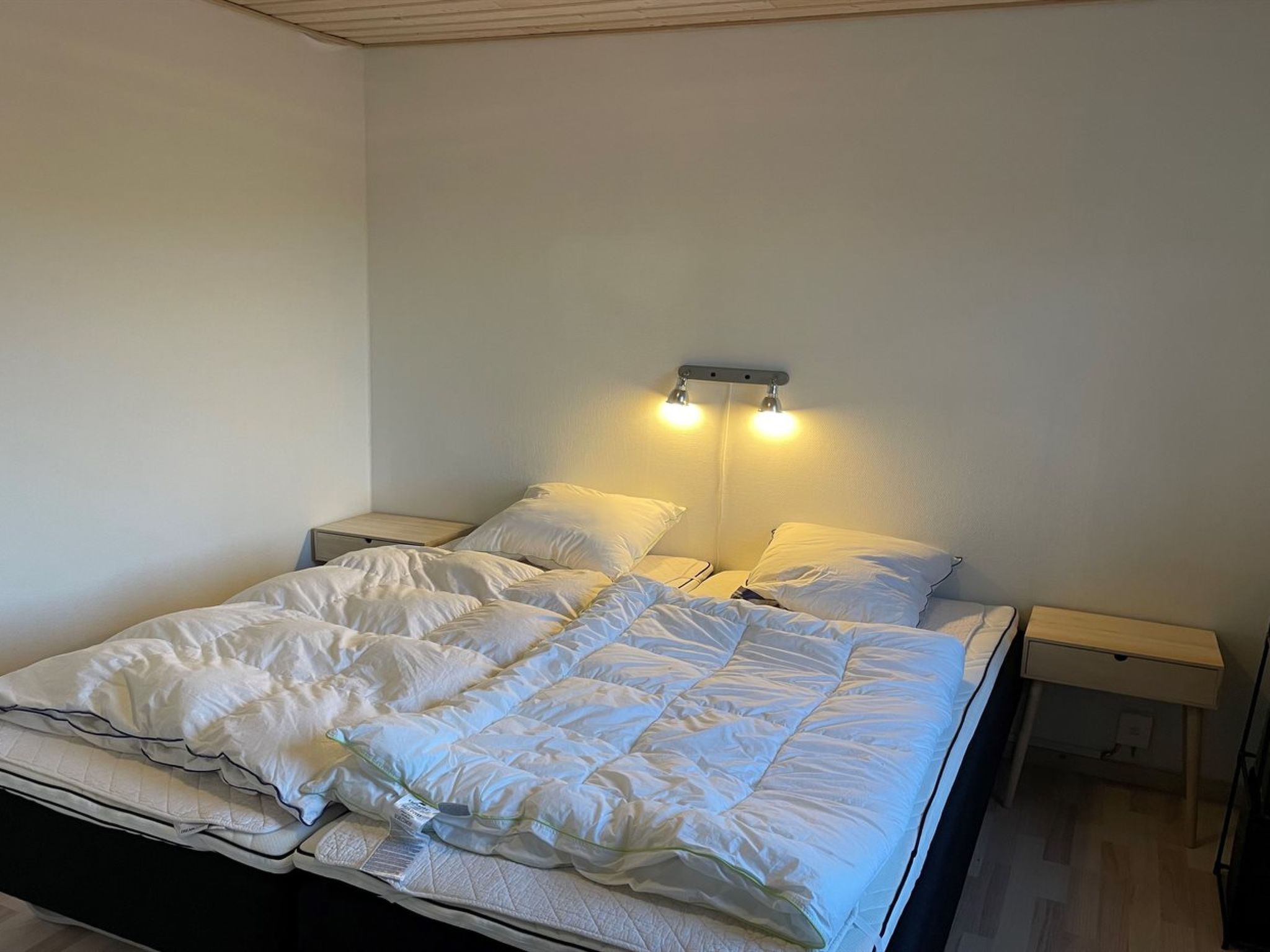 "Ingward" - 750m from the sea - Drinnen