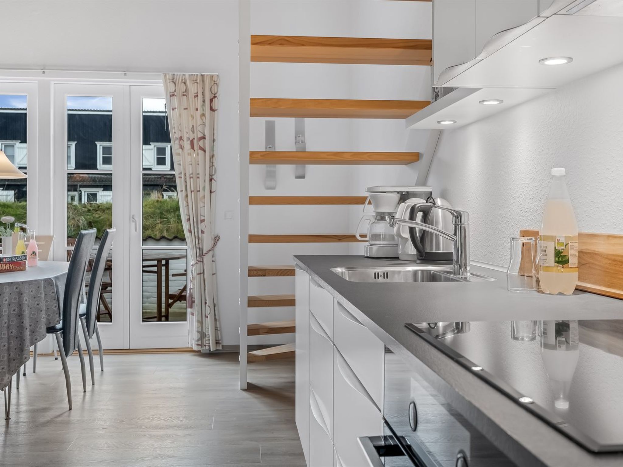 "Benthe" - 100m to the fjord