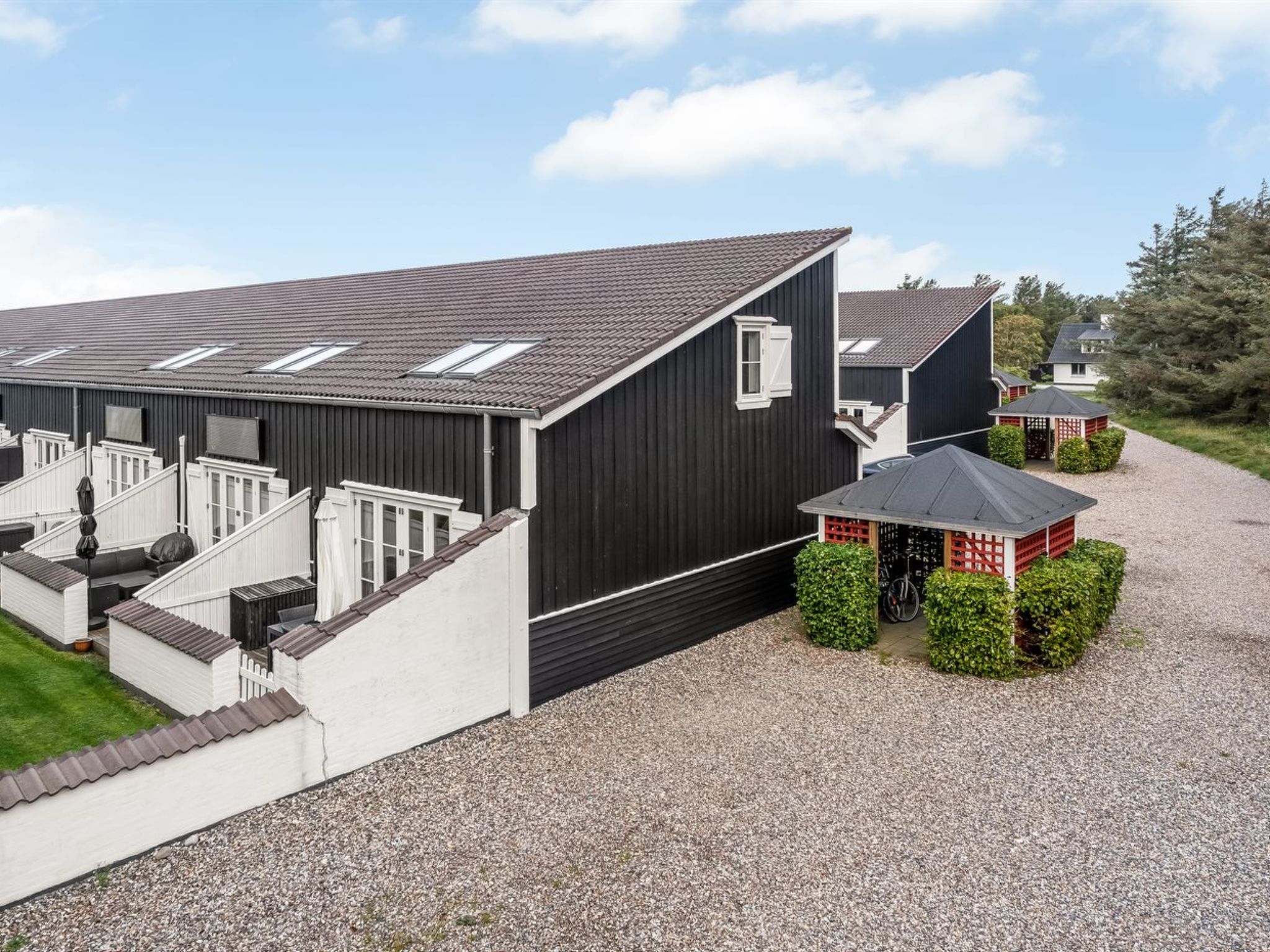 "Epiphania" - 100m to the fjord - Buiten