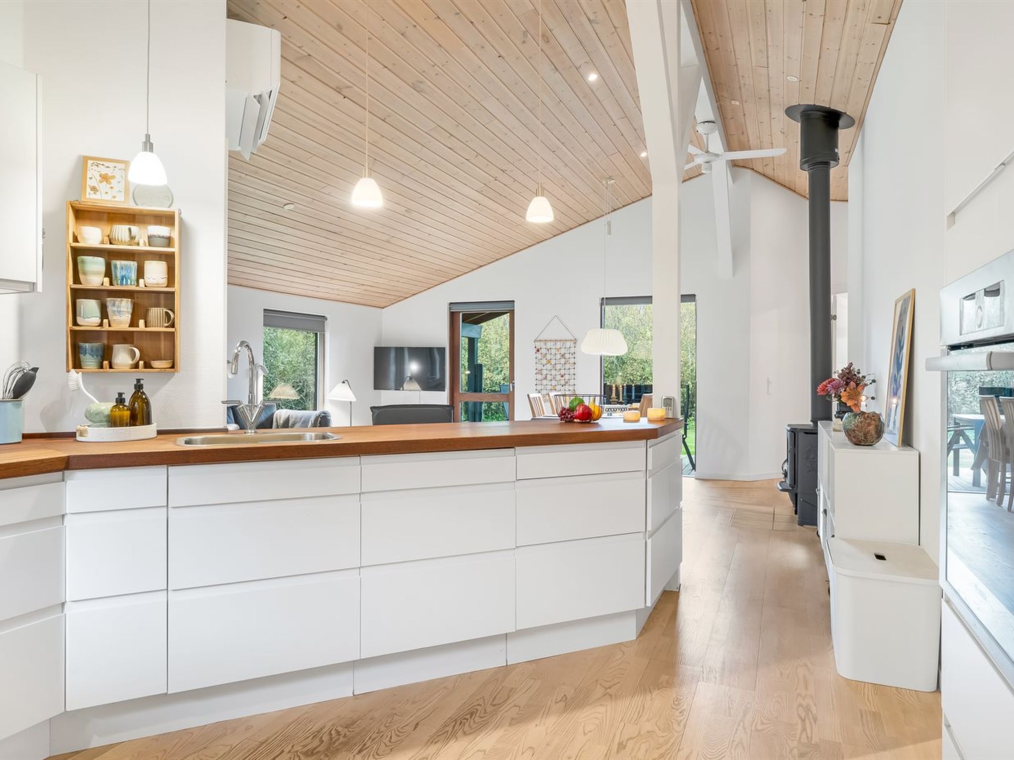 "Jaane" - 250m to the fjord-Binnen