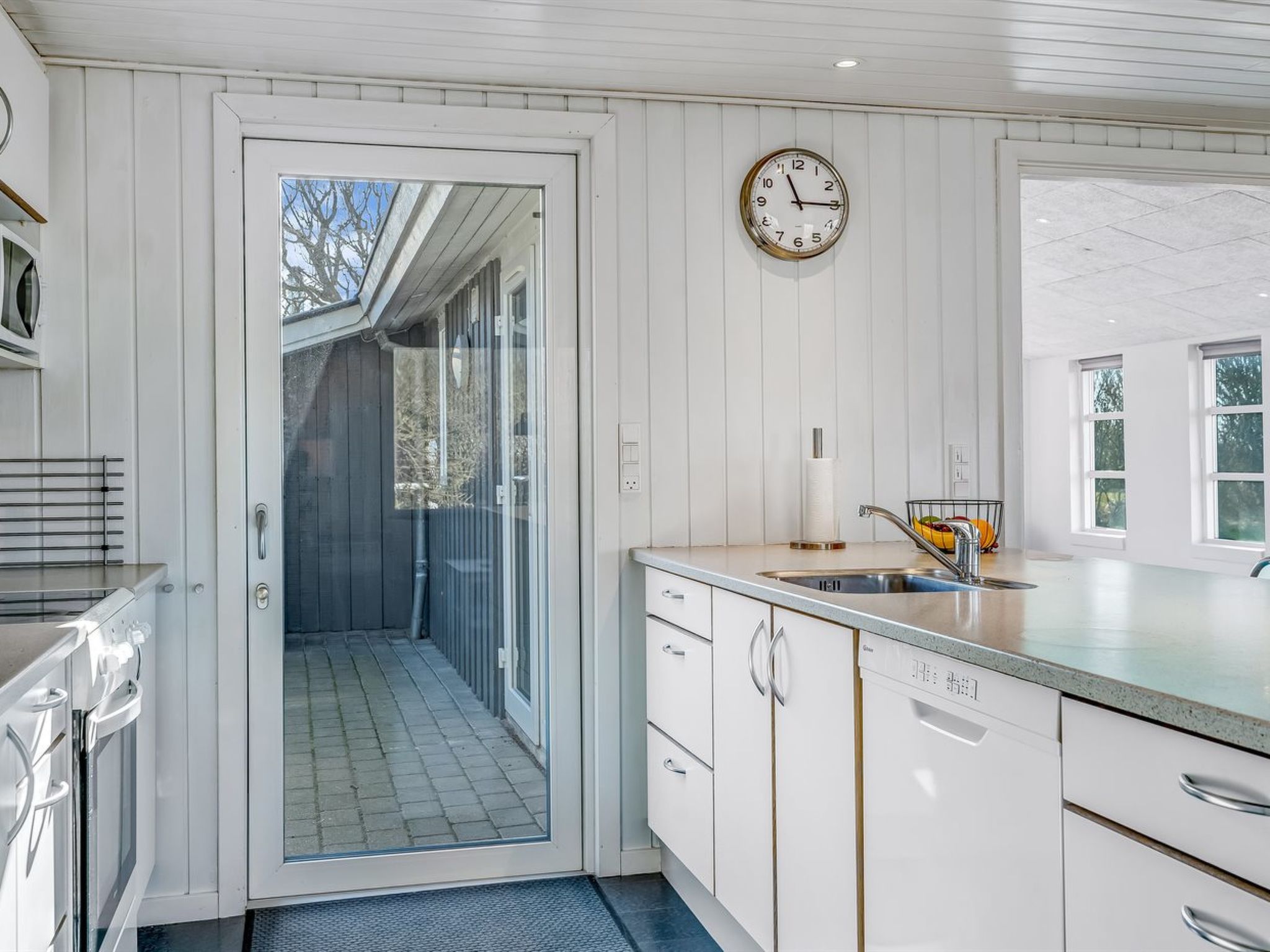 "Galmand" - 75m to the fjord-Drinnen