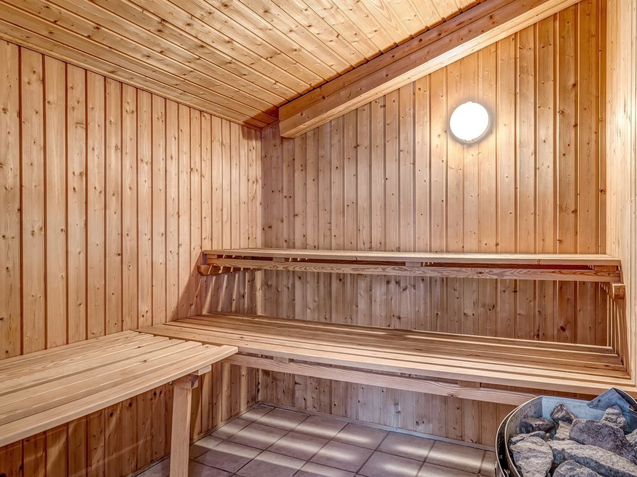 "Galmand" - 75m to the fjord-Drinnen