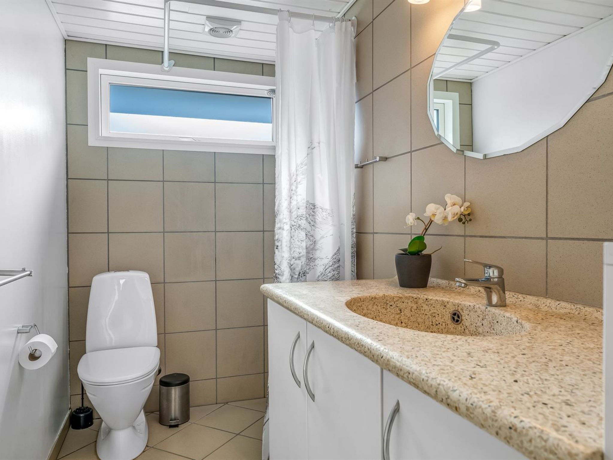 "Galmand" - 75m to the fjord-Drinnen