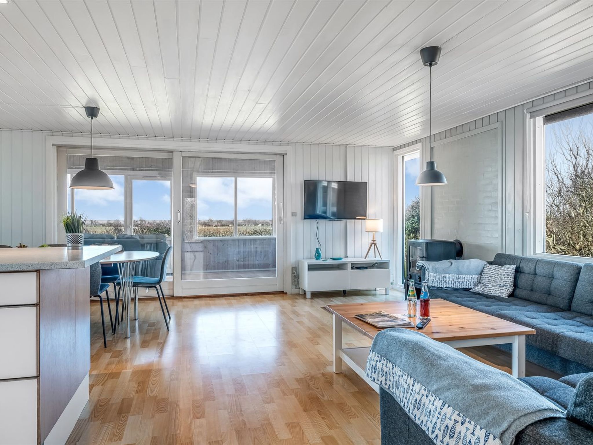 "Galmand" - 75m to the fjord-Drinnen