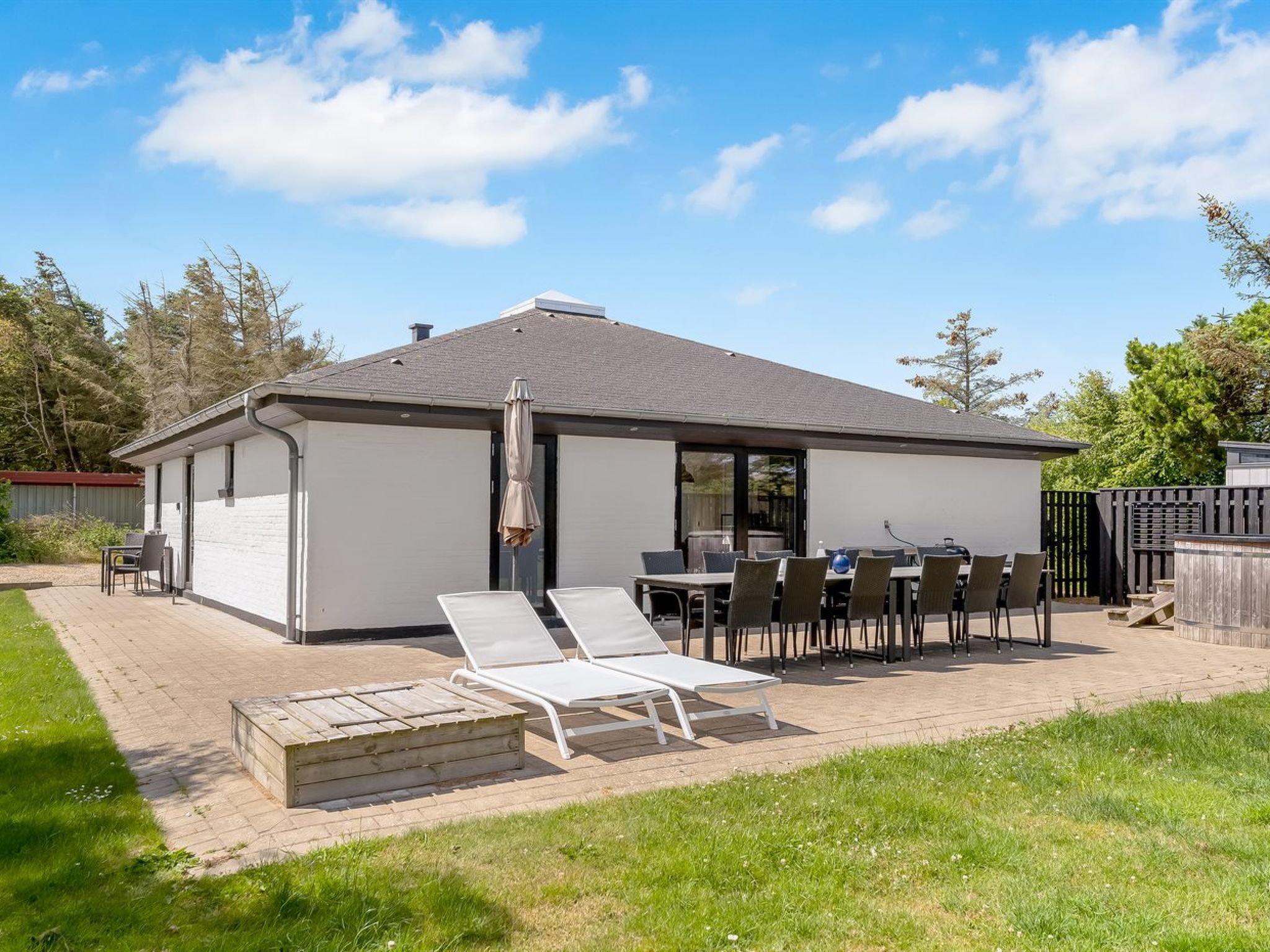 "Eerika" - 500m to the fjord