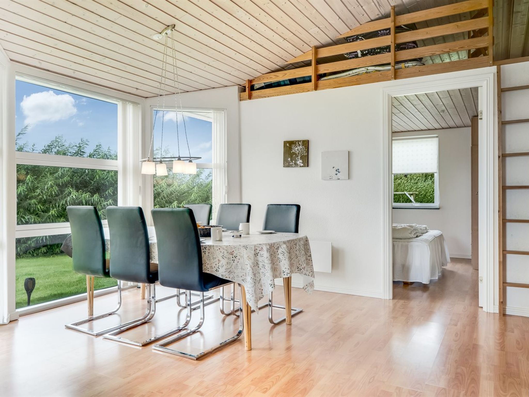 "Elnur" - 200m to the fjord-Binnen