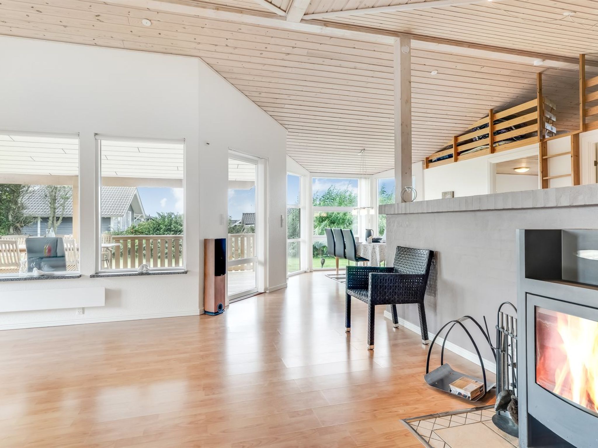 "Elnur" - 200m to the fjord-Binnen