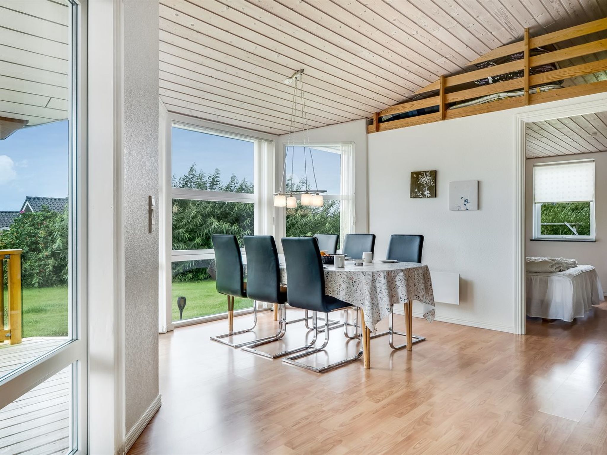 "Elnur" - 200m to the fjord-Binnen