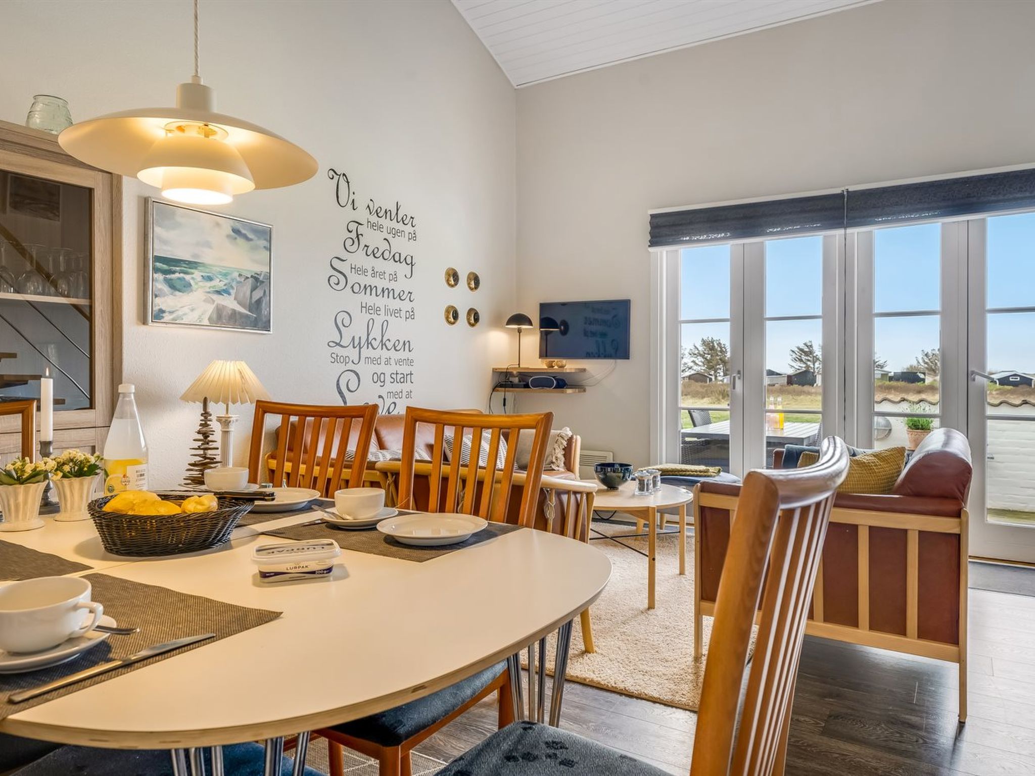 "Melvin" - 50m to the fjord - Binnen